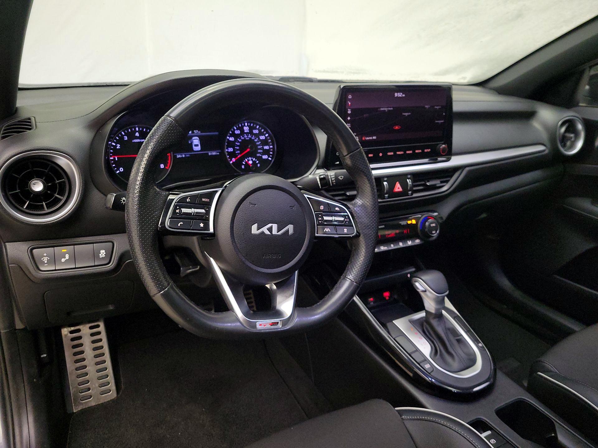 Thumbnail: 2023 Kia Forte - 9