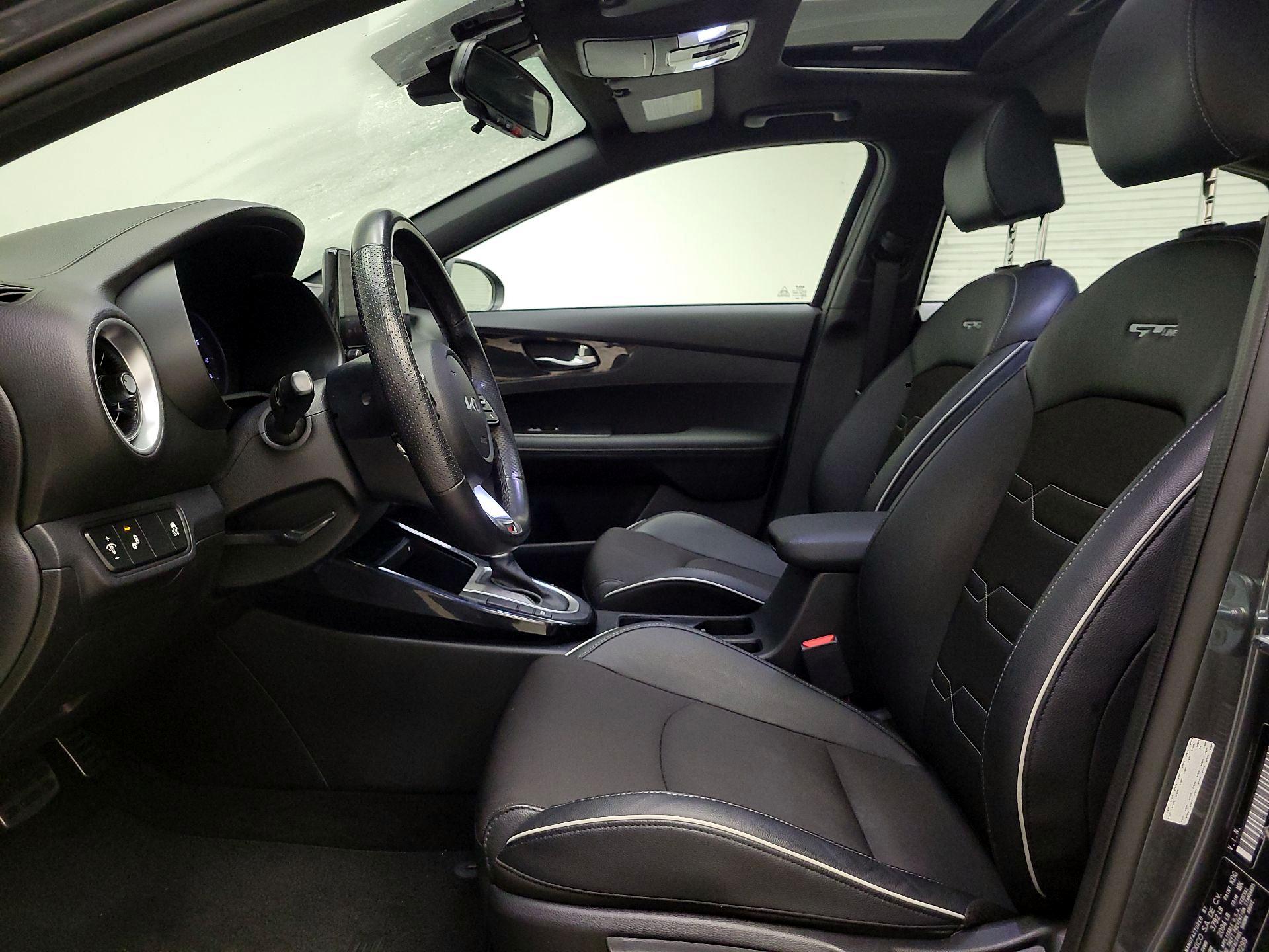 Thumbnail: 2023 Kia Forte - 11