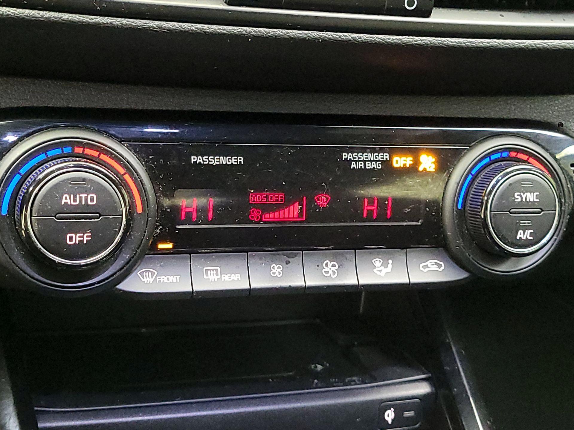 Thumbnail: 2023 Kia Forte - 17