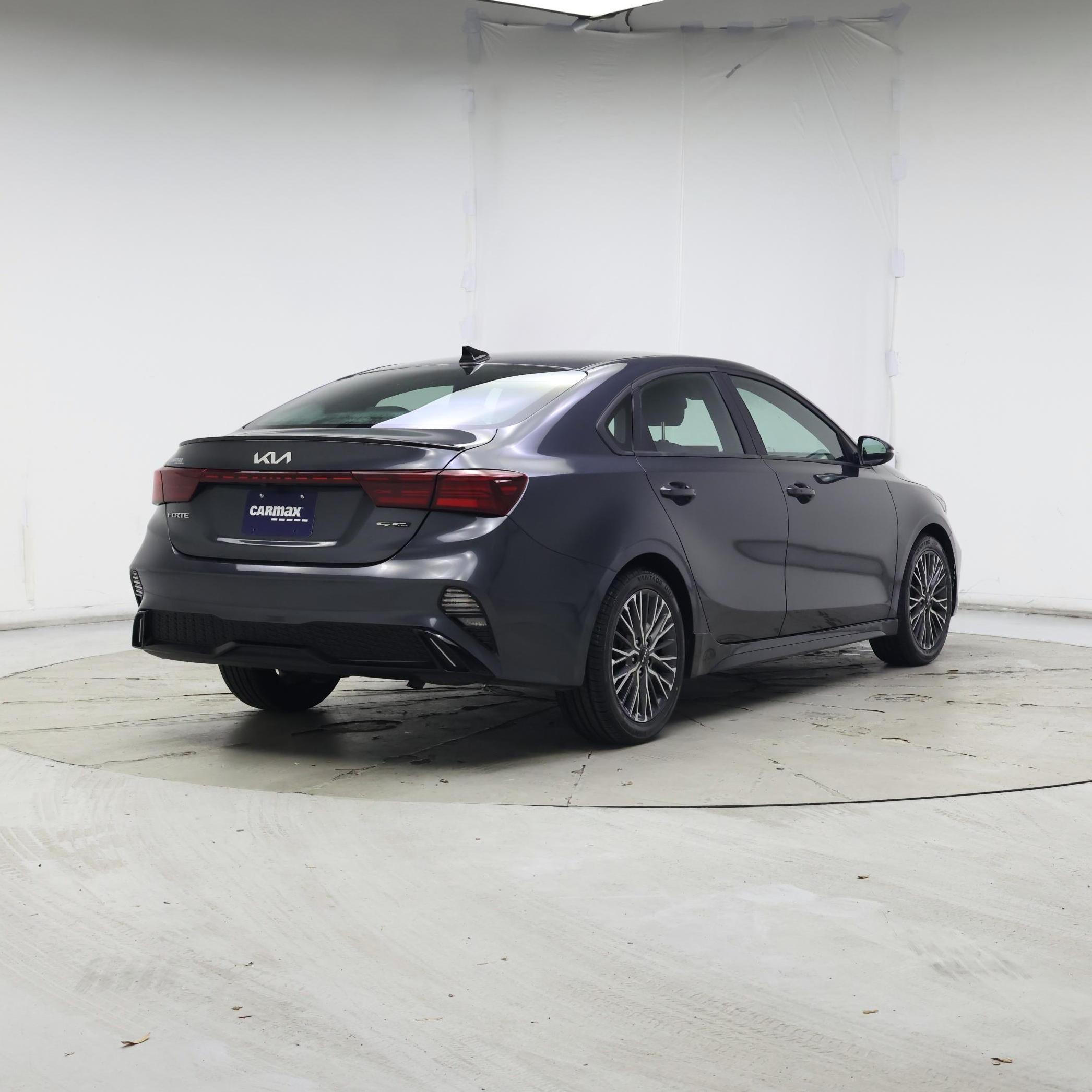 Thumbnail: 2023 Kia Forte - 8