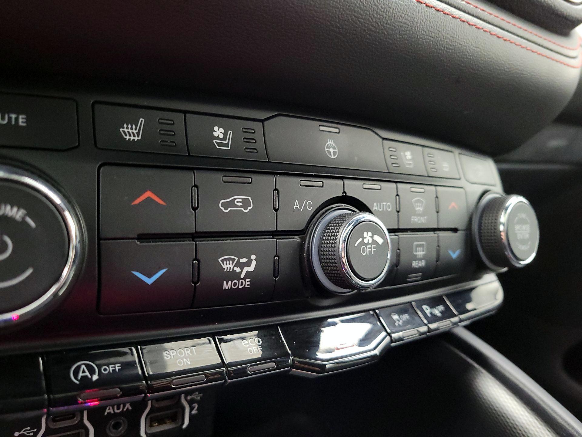 Thumbnail: 2023 Dodge Durango - 17