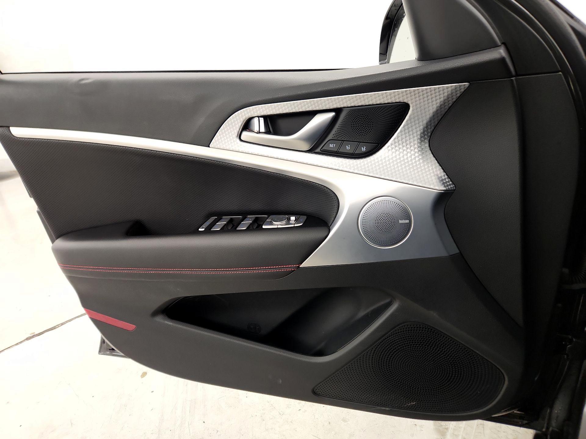 Thumbnail: 2023 Genesis G70 - 12