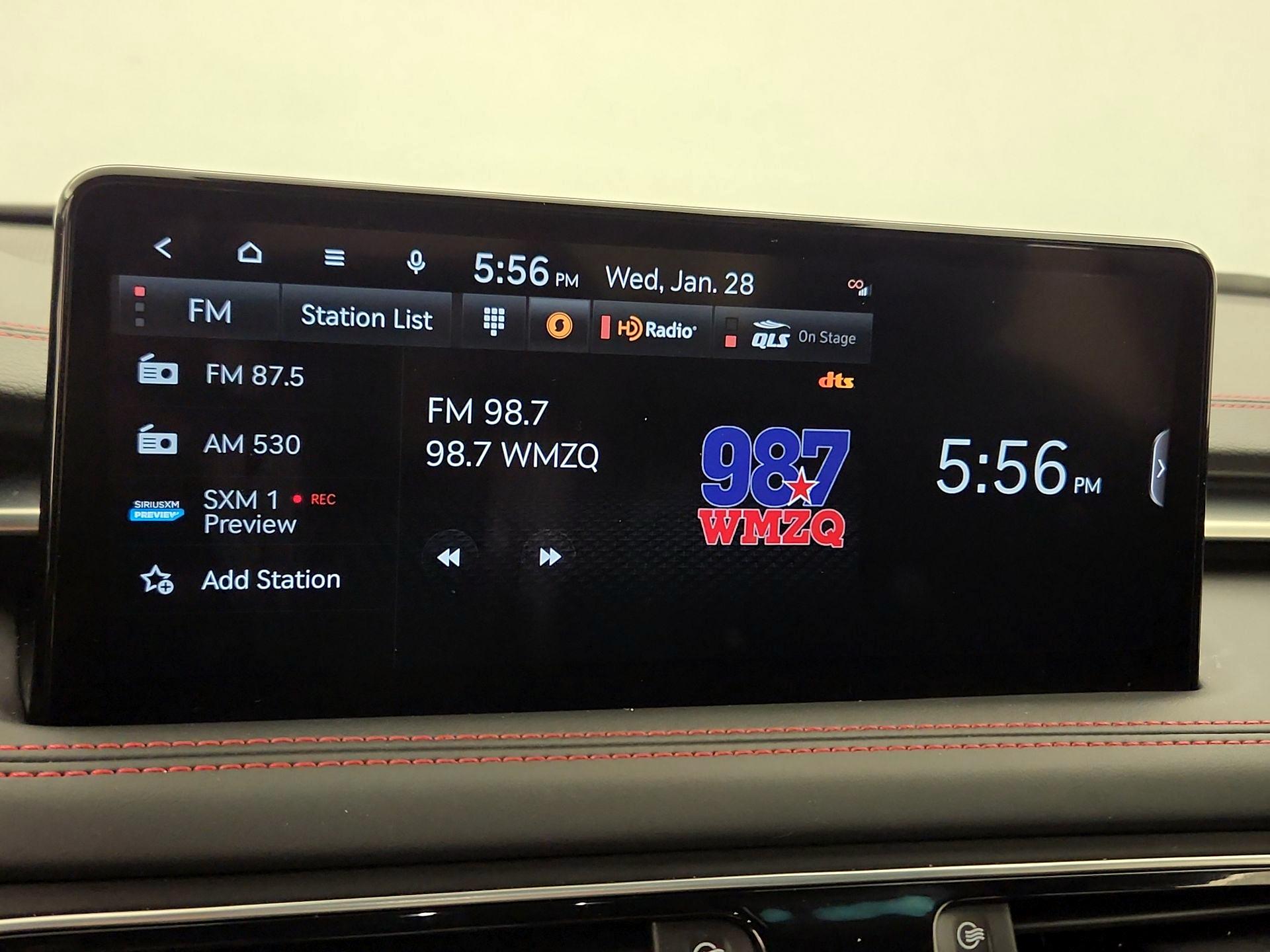 Thumbnail: 2023 Genesis G70 - 16