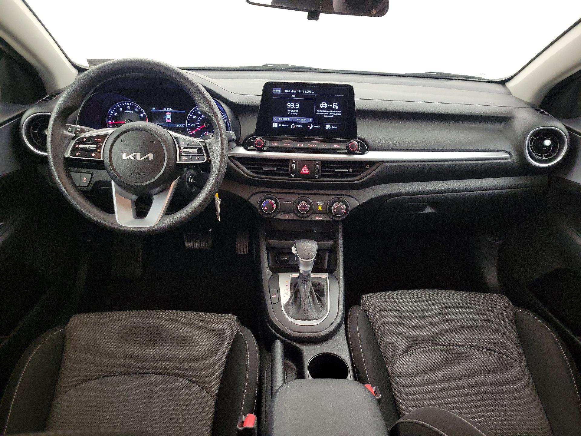 Thumbnail: 2023 Kia Forte - 9