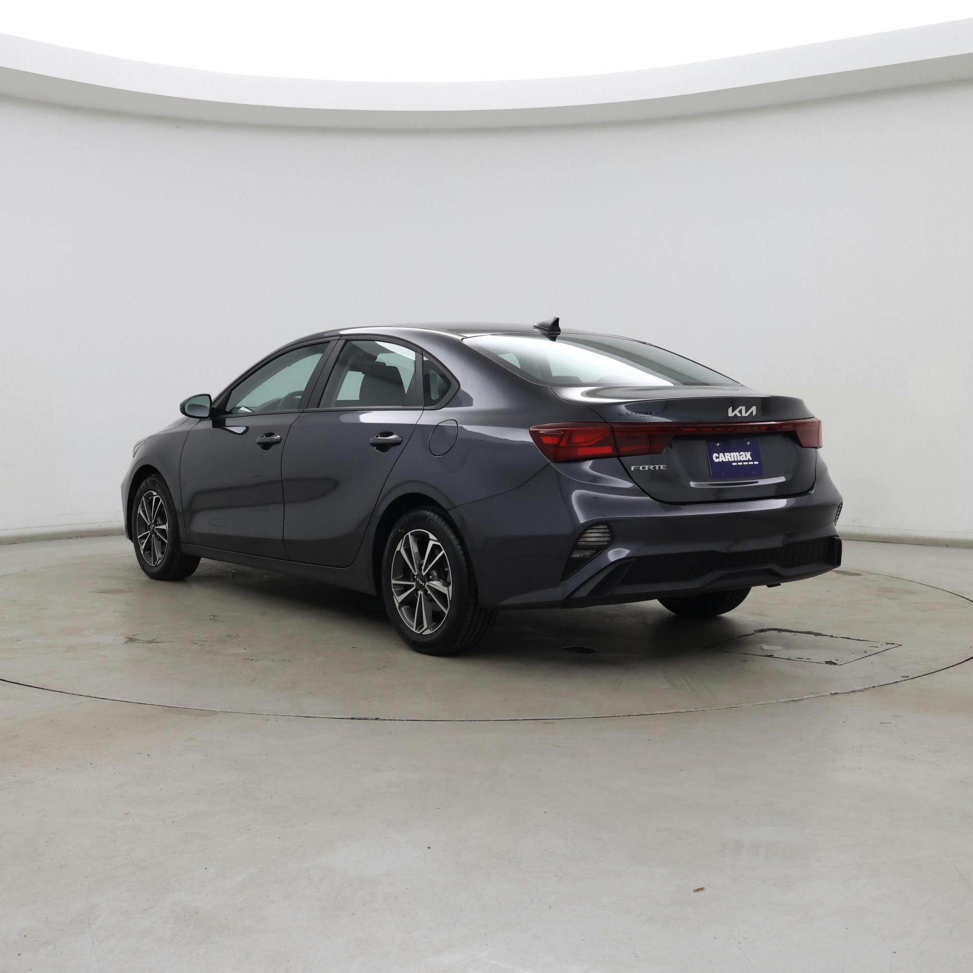 Thumbnail: 2023 Kia Forte - 2