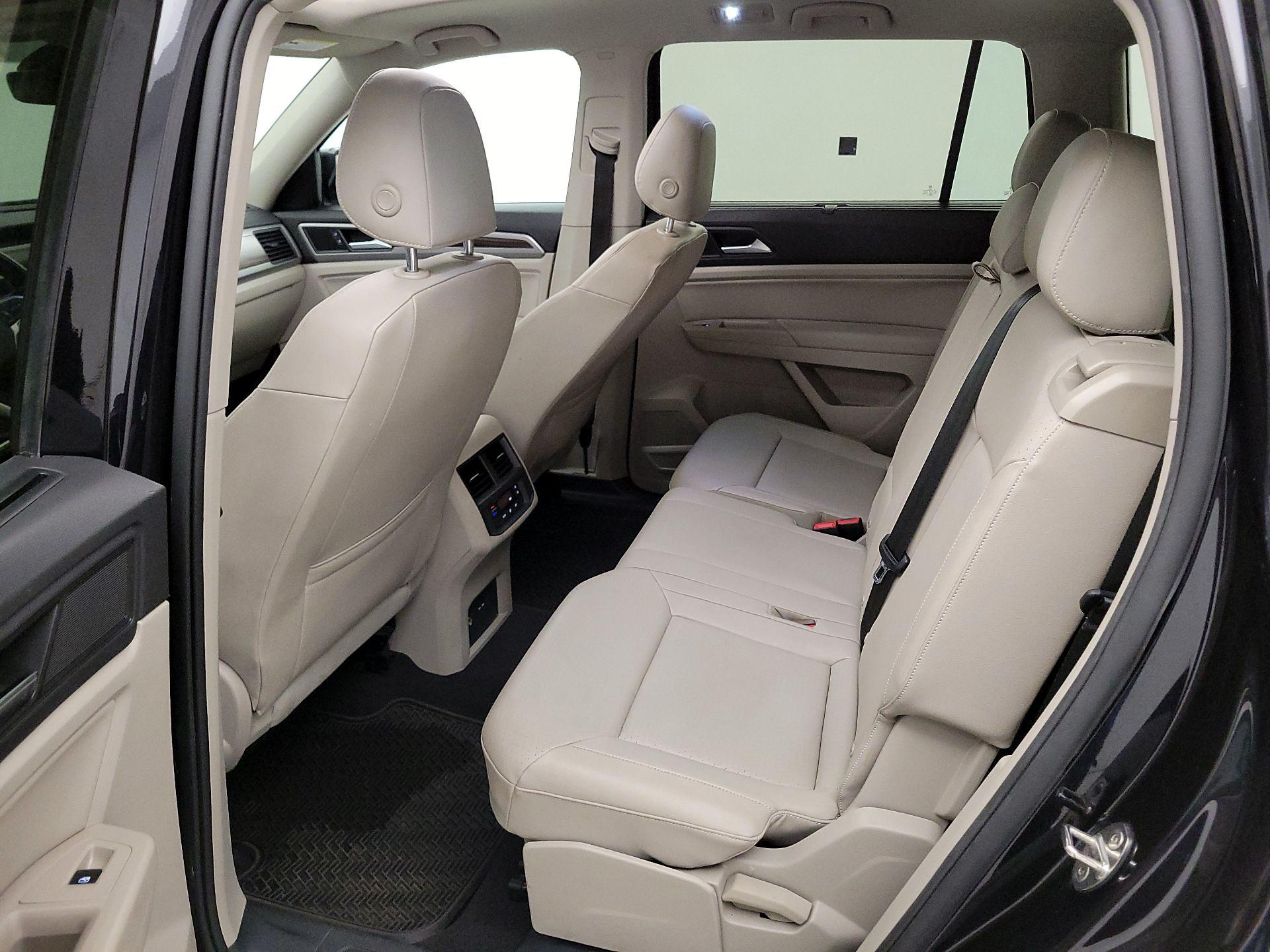 Thumbnail: 2021 Volkswagen Atlas - 20