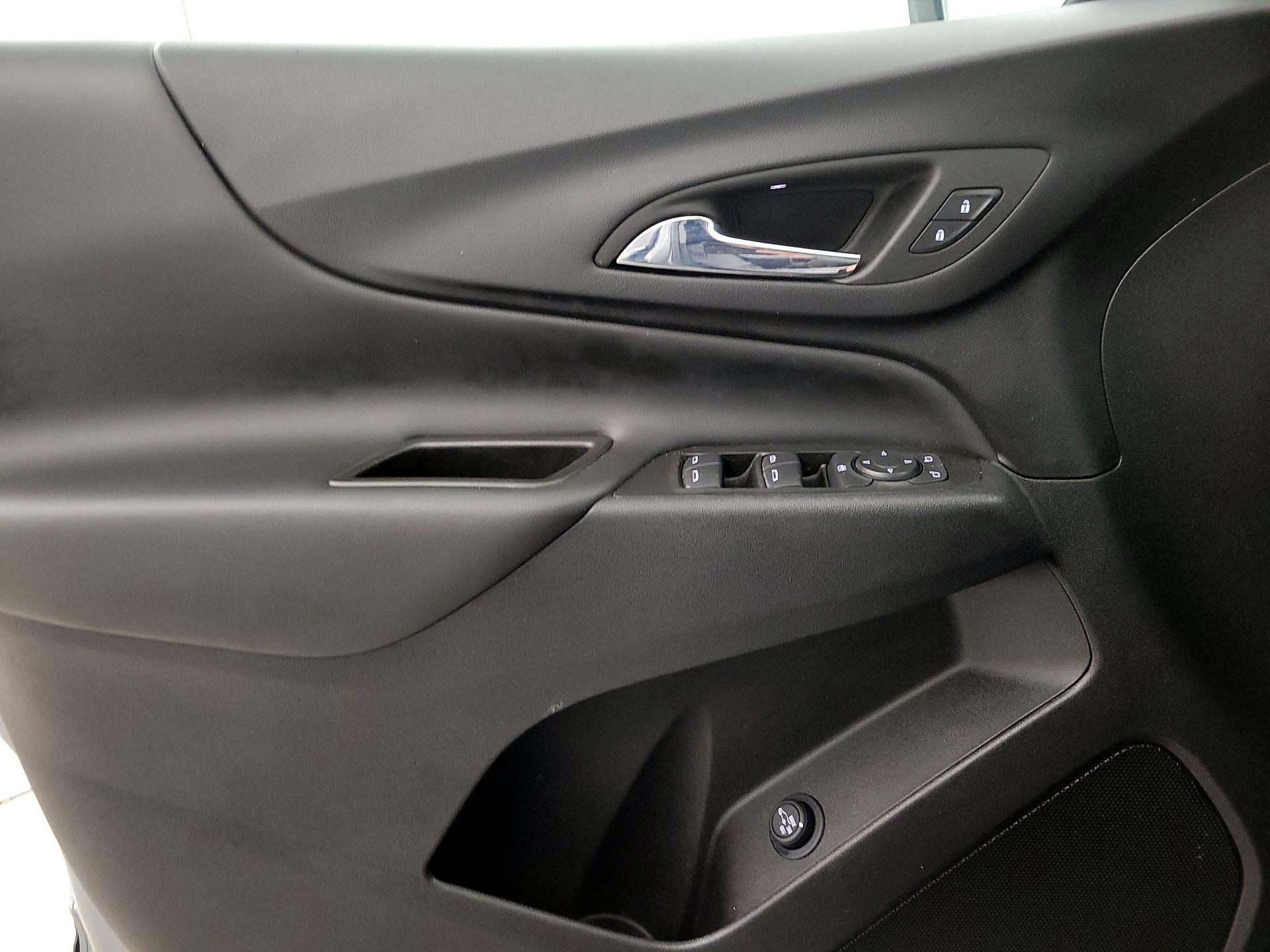 Thumbnail: 2023 Chevrolet Equinox - 12