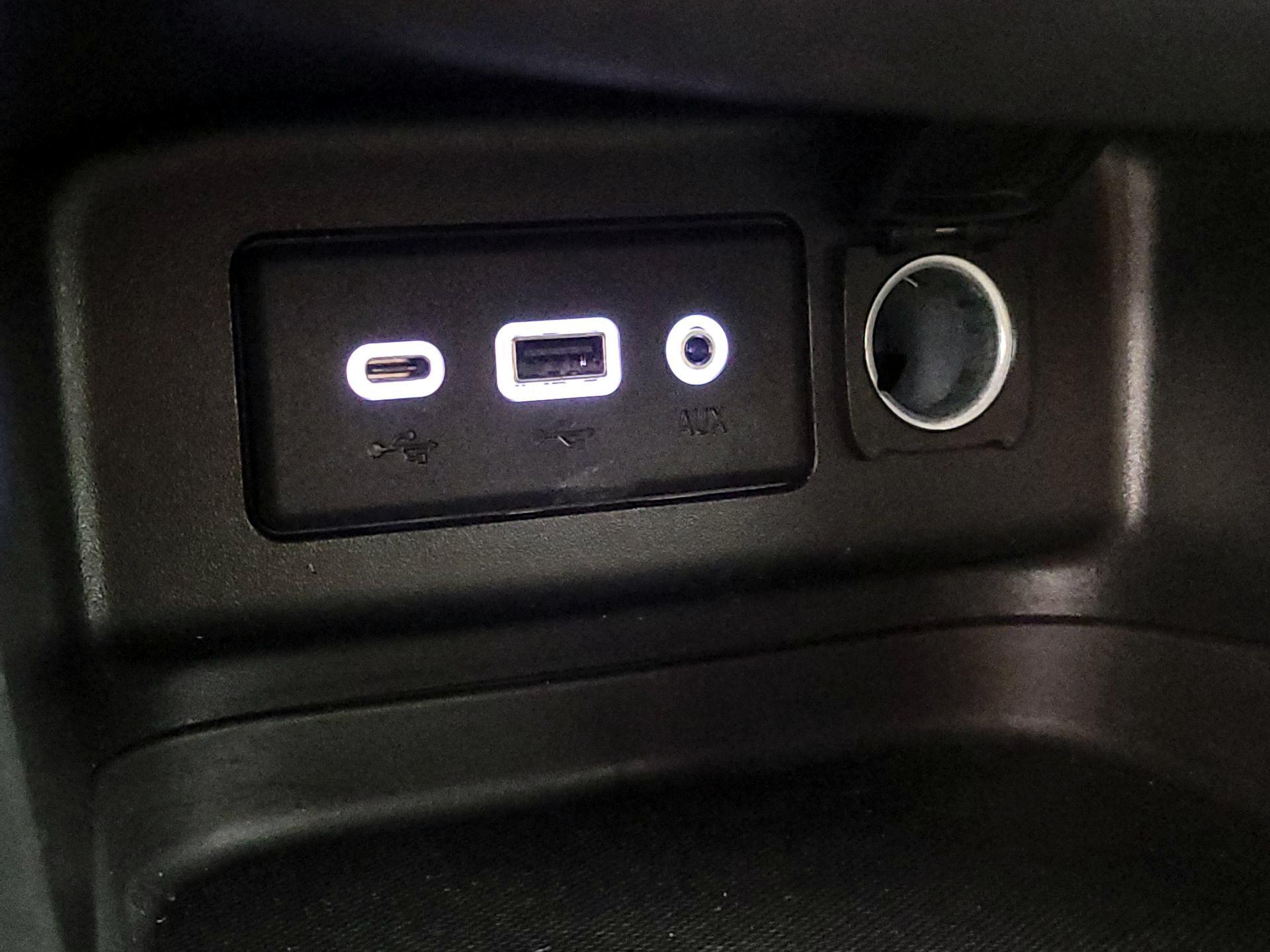 Thumbnail: 2023 Chevrolet Equinox - 18