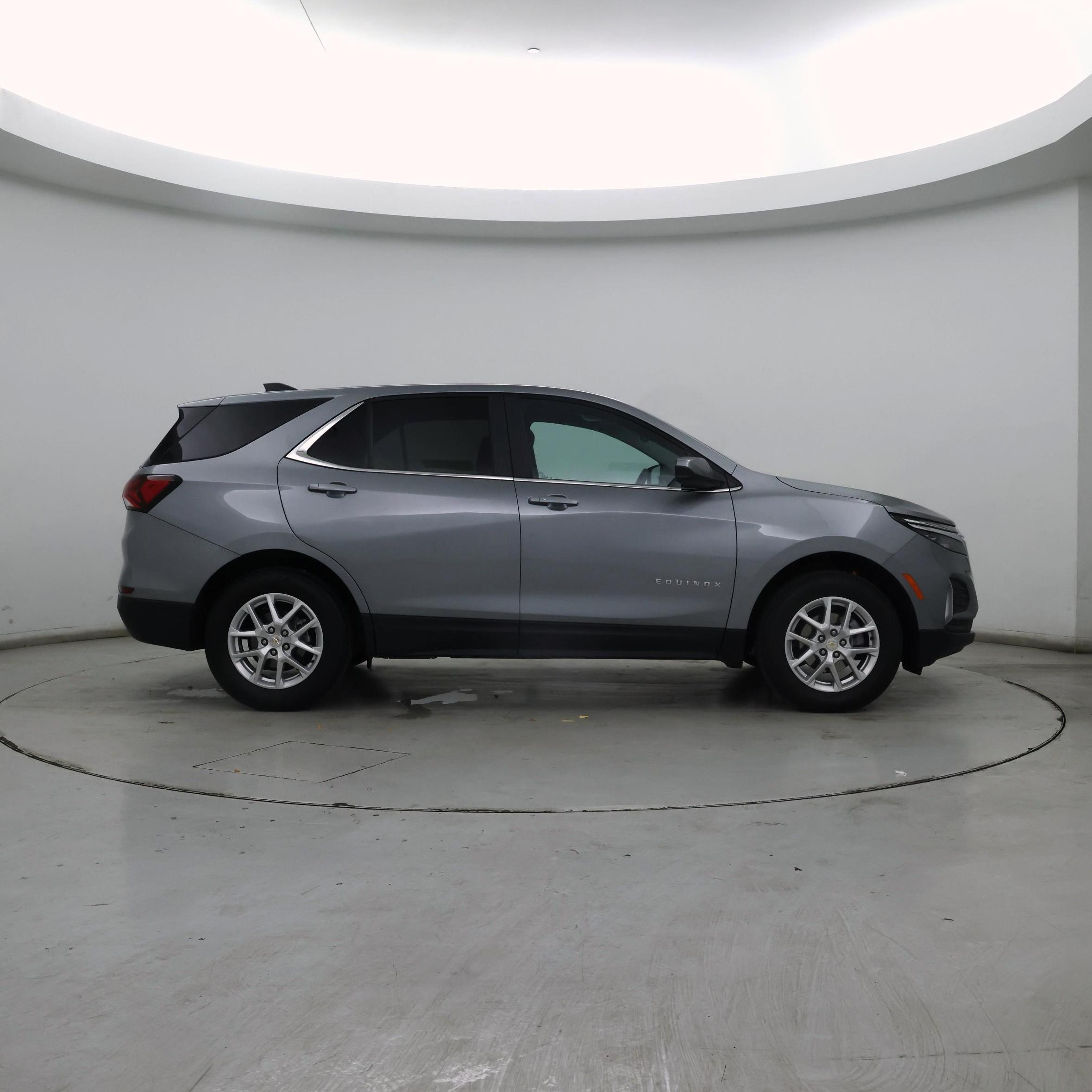 Thumbnail: 2023 Chevrolet Equinox - 7