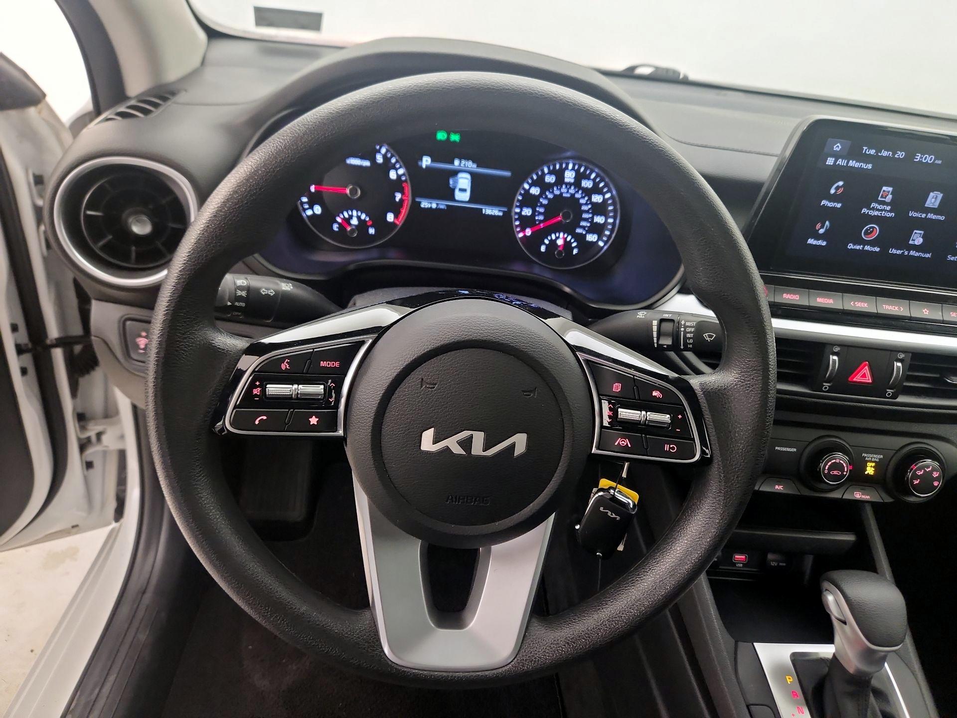 Thumbnail: 2022 Kia Forte - 10