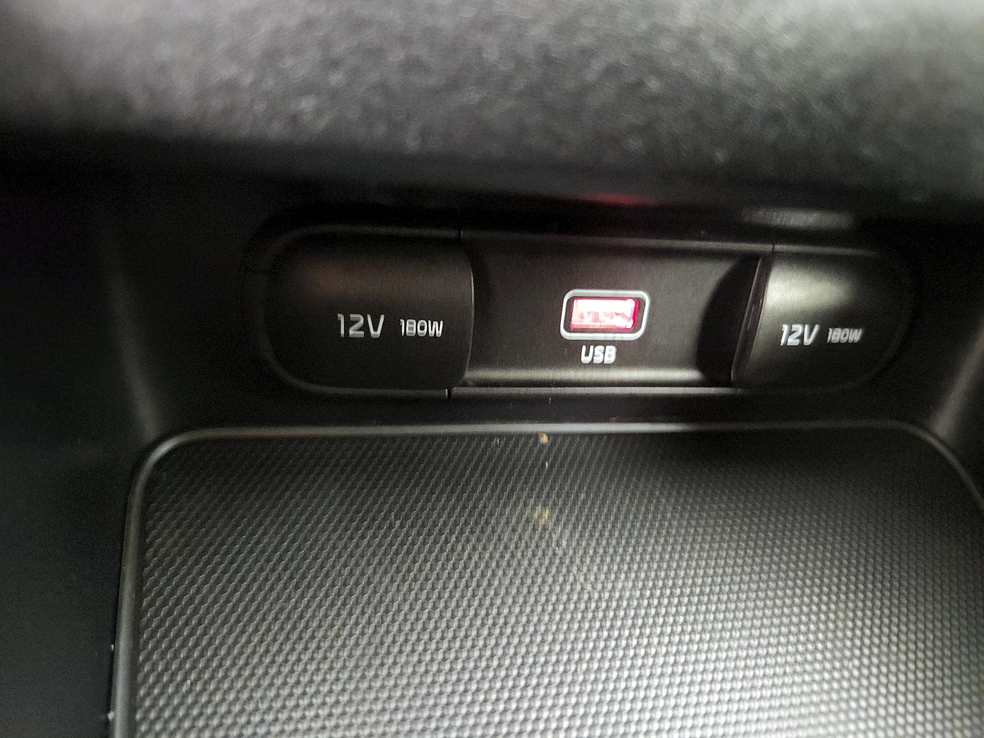 Thumbnail: 2022 Kia Forte - 18