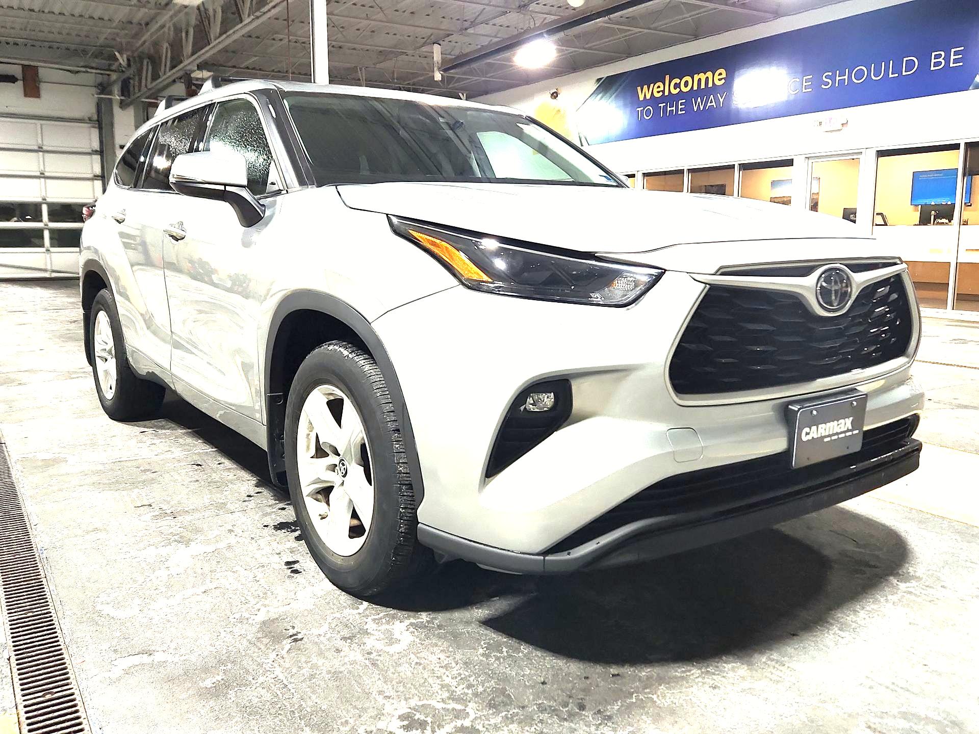 Thumbnail: 2022 Toyota Highlander - 1