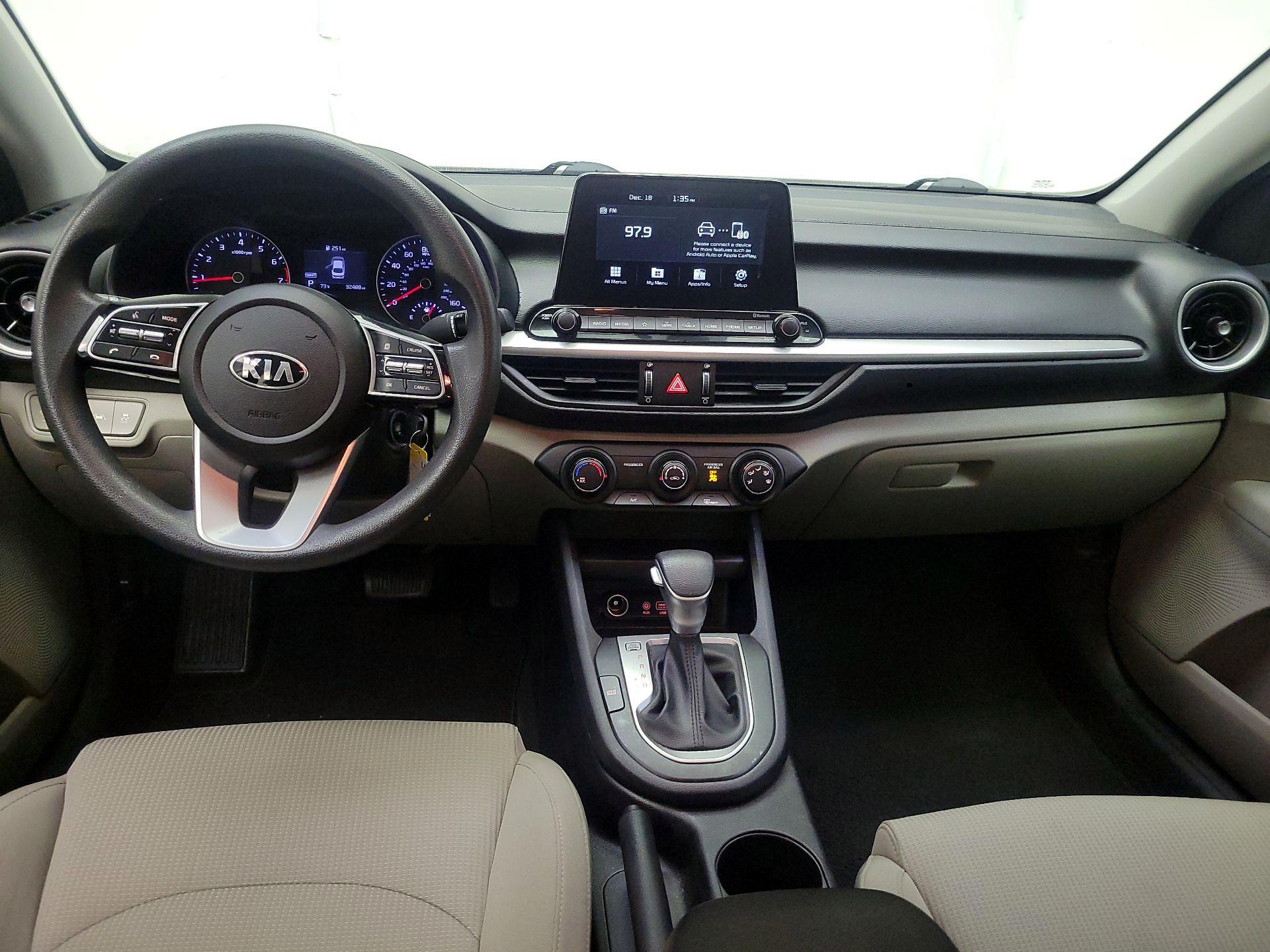 Thumbnail: 2021 Kia Forte - 9