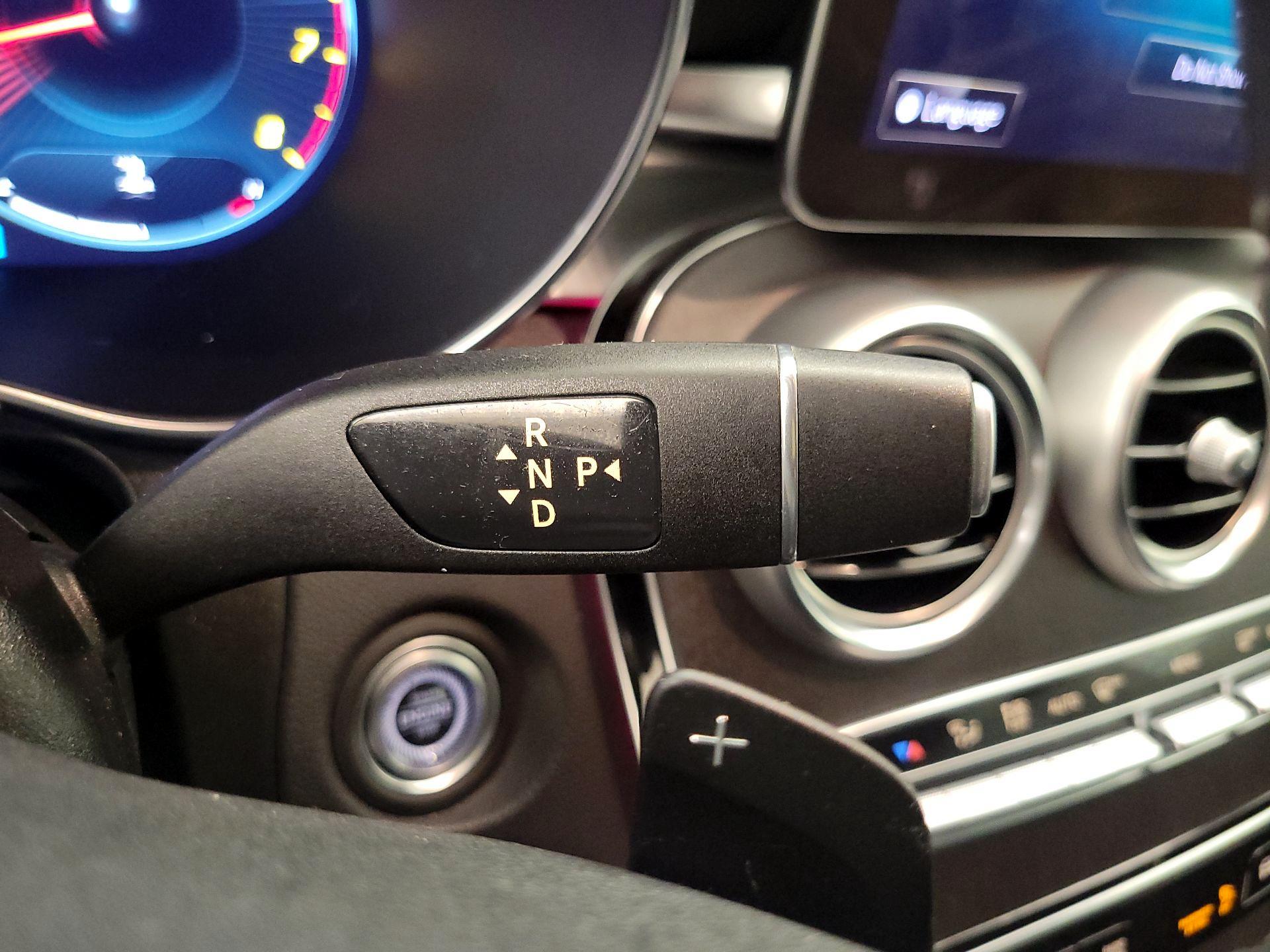 Thumbnail: 2022 Mercedes-Benz GLC - 18