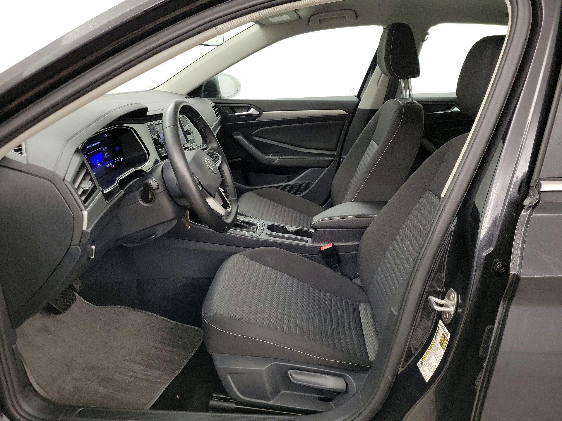 Thumbnail: 2024 Volkswagen Jetta - 11