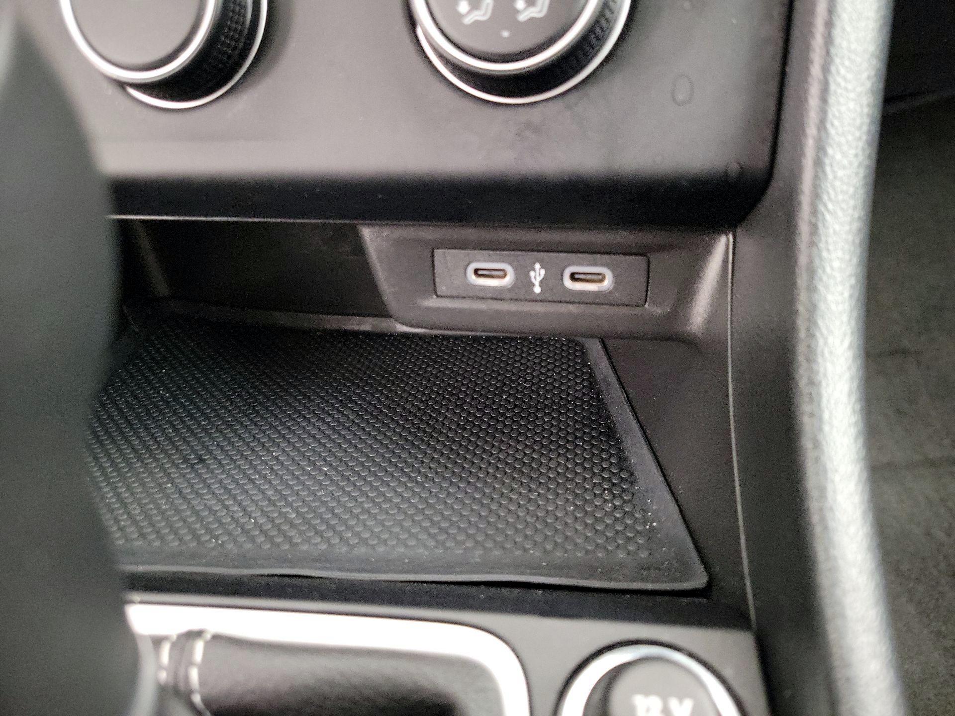 Thumbnail: 2024 Volkswagen Jetta - 18