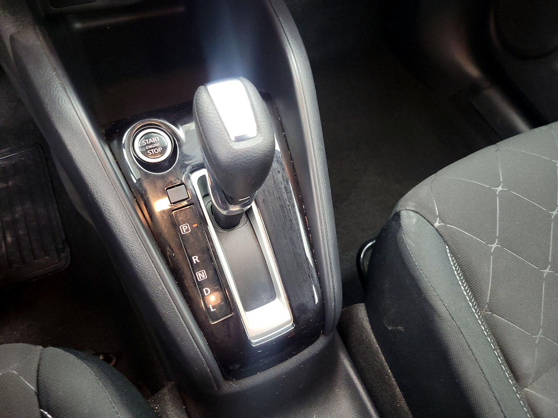 Thumbnail: 2020 Nissan Kicks - 17