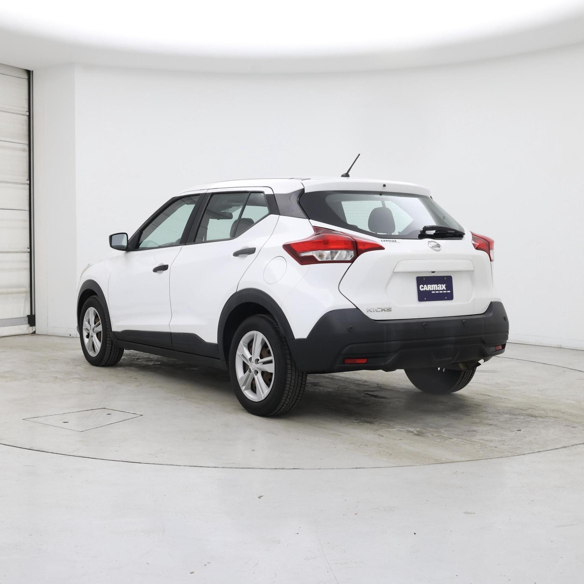 Thumbnail: 2020 Nissan Kicks - 2