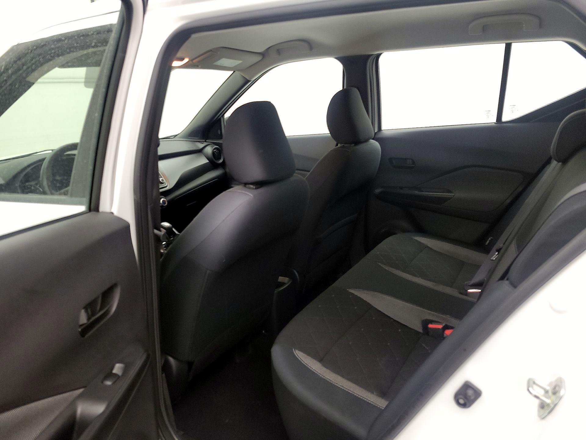 Thumbnail: 2020 Nissan Kicks - 19