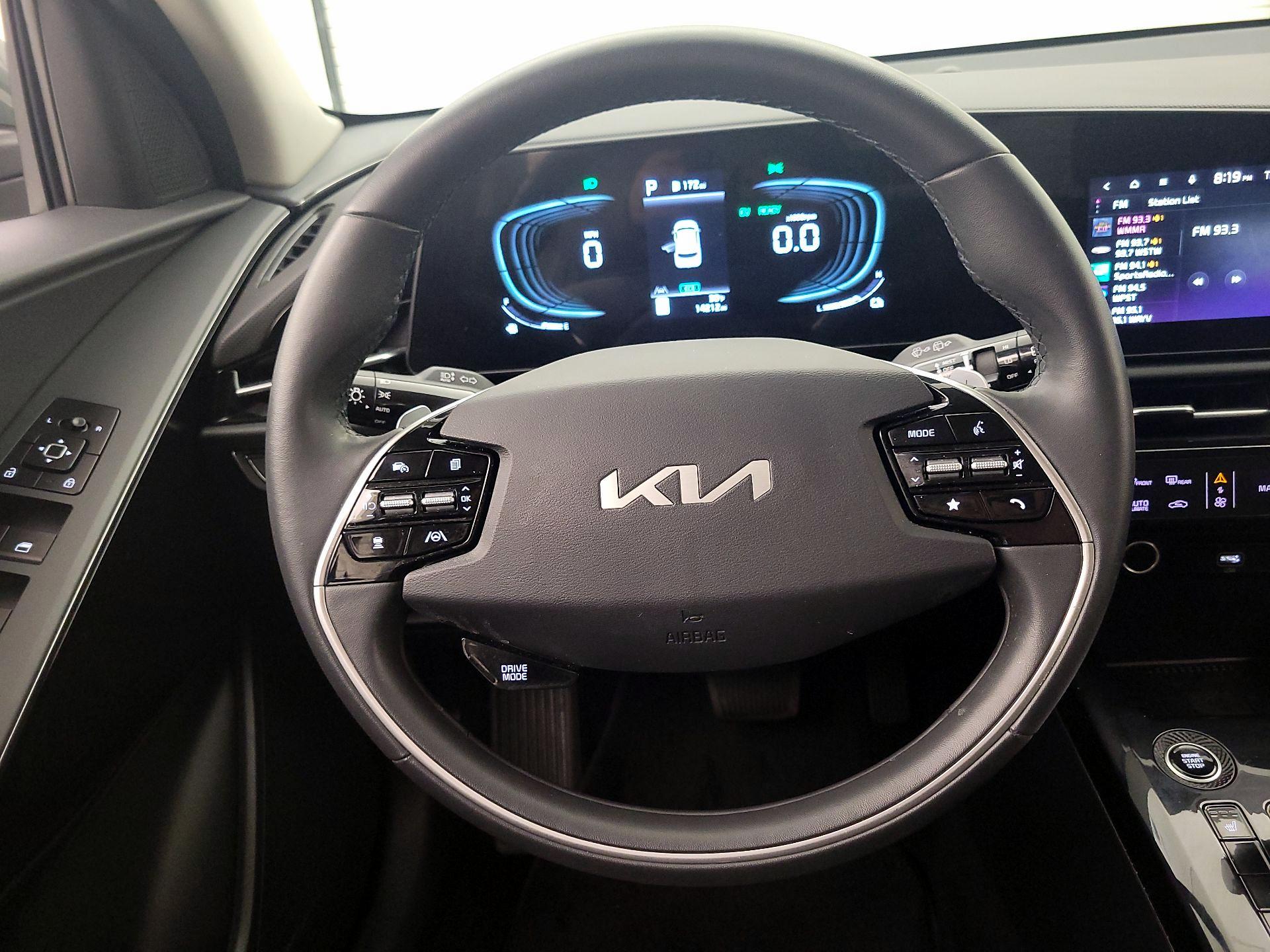 Thumbnail: 2023 Kia Niro - 10