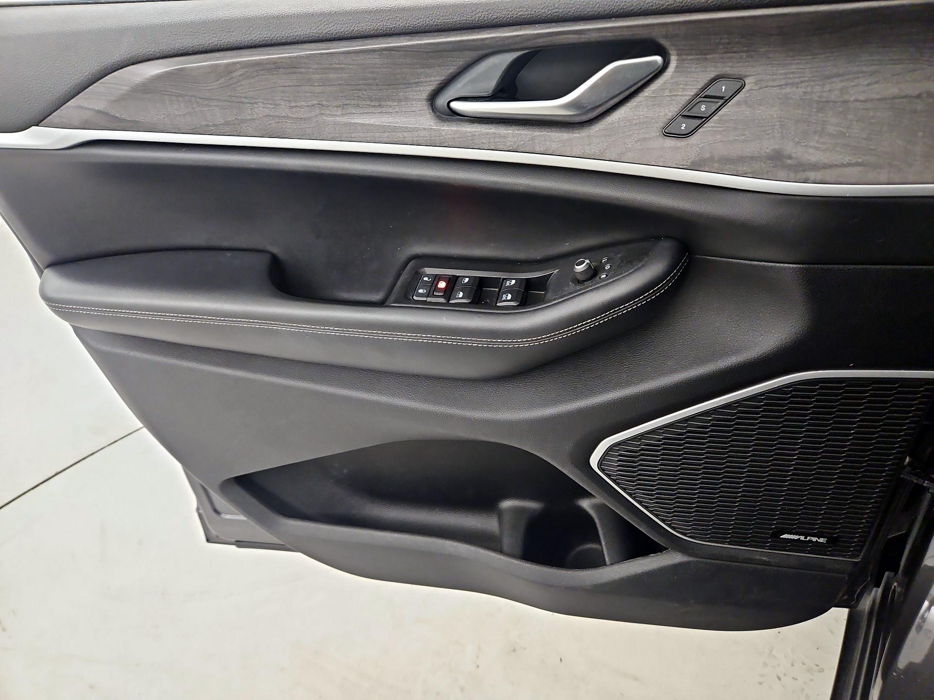 Thumbnail: 2021 Jeep Grand Cherokee L - 12