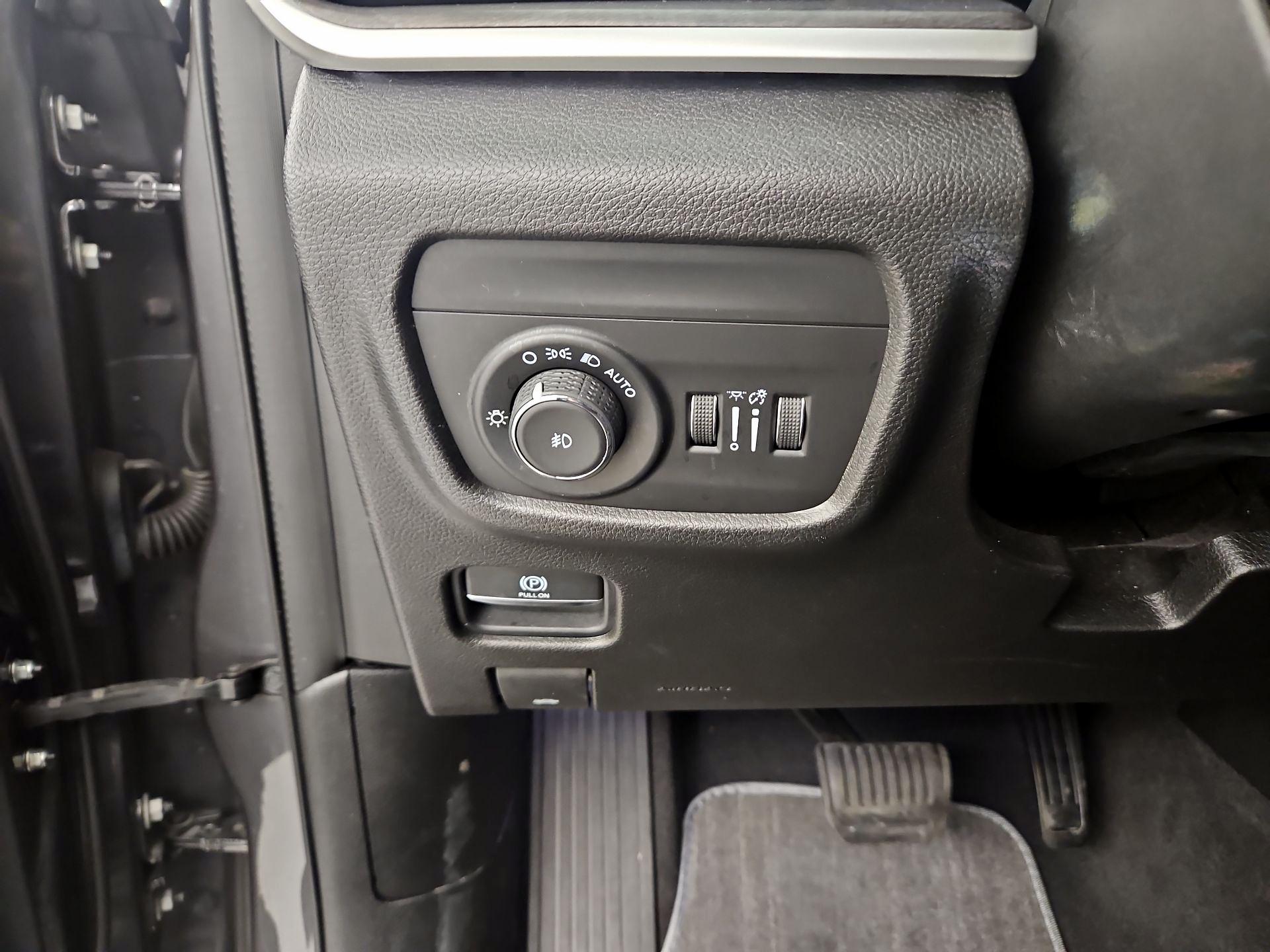 Thumbnail: 2021 Jeep Grand Cherokee L - 13