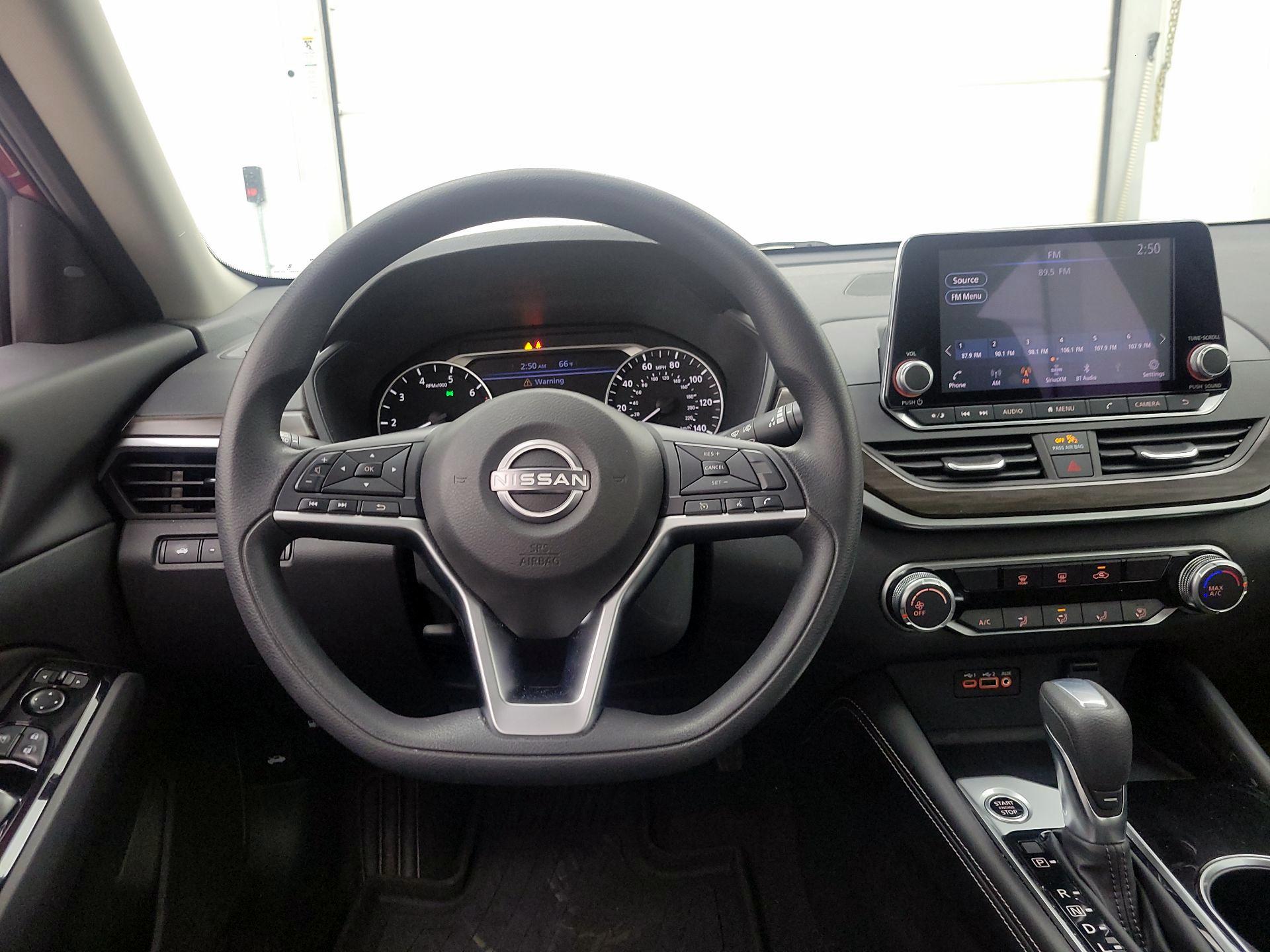 Thumbnail: 2023 Nissan Altima - 10