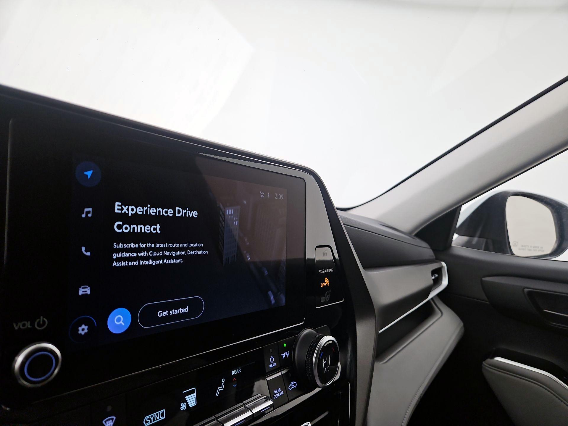 Thumbnail: 2023 Toyota Highlander - 14