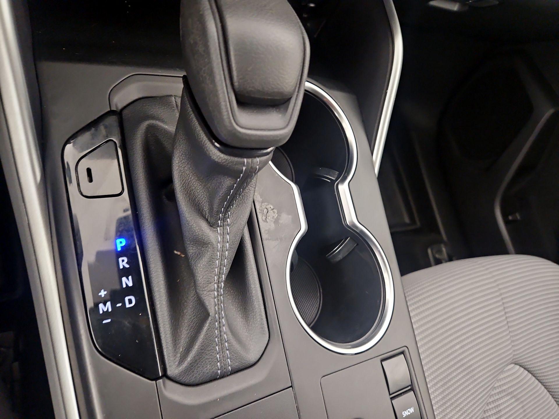 Thumbnail: 2023 Toyota Highlander - 17