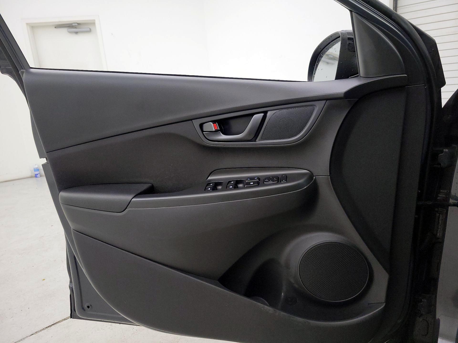 Thumbnail: 2023 Hyundai Kona - 12