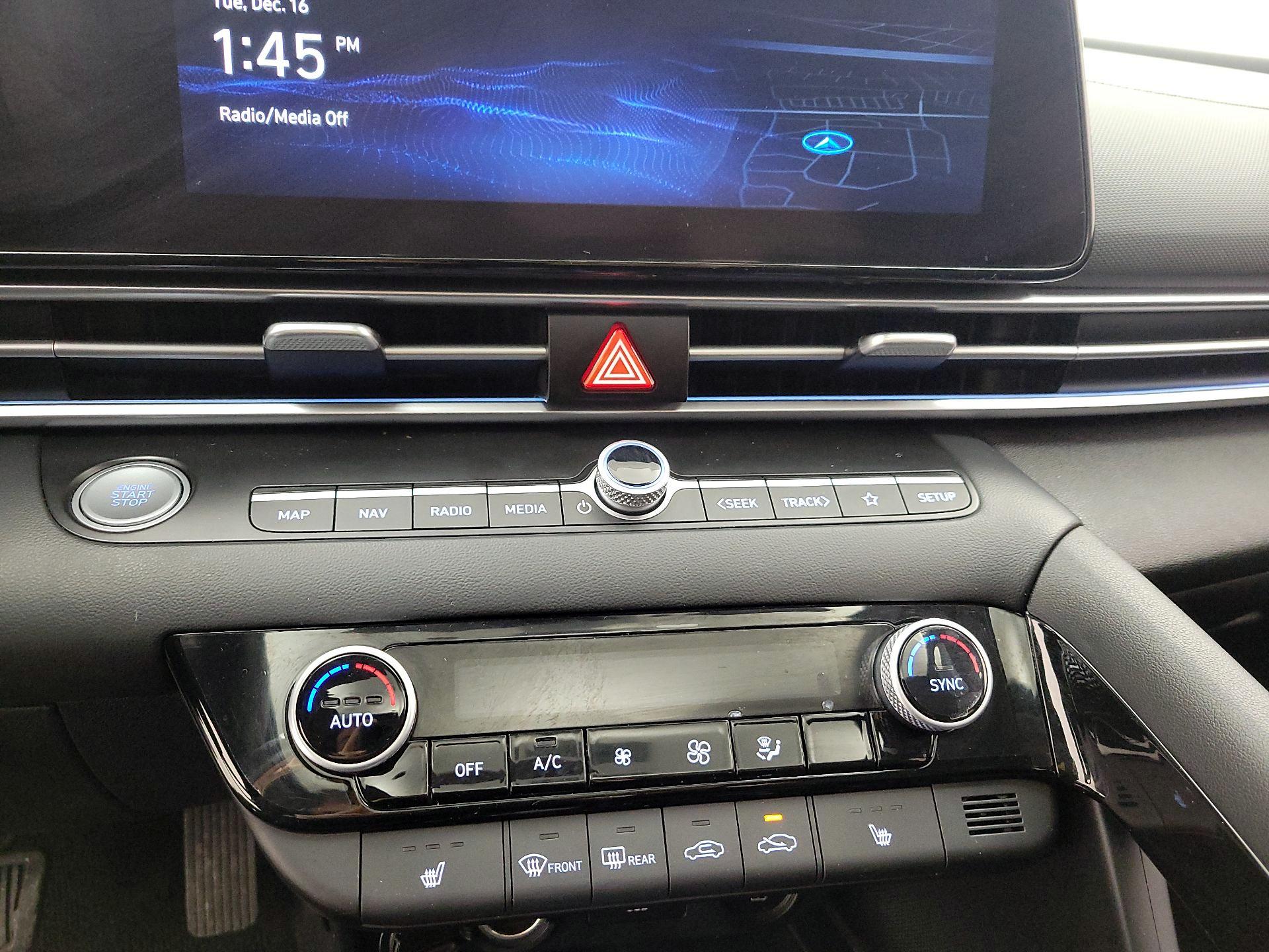 Thumbnail: 2023 Hyundai Elantra - 16