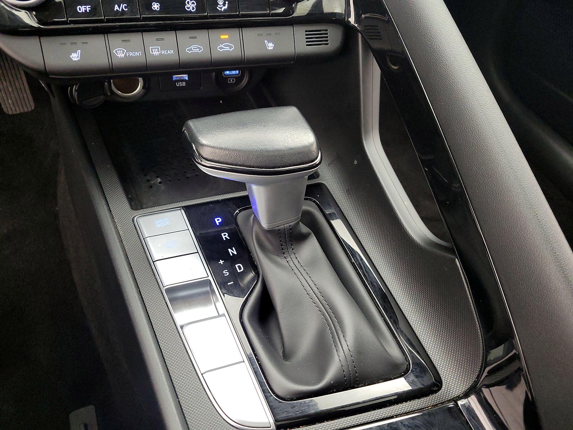 Thumbnail: 2023 Hyundai Elantra - 17