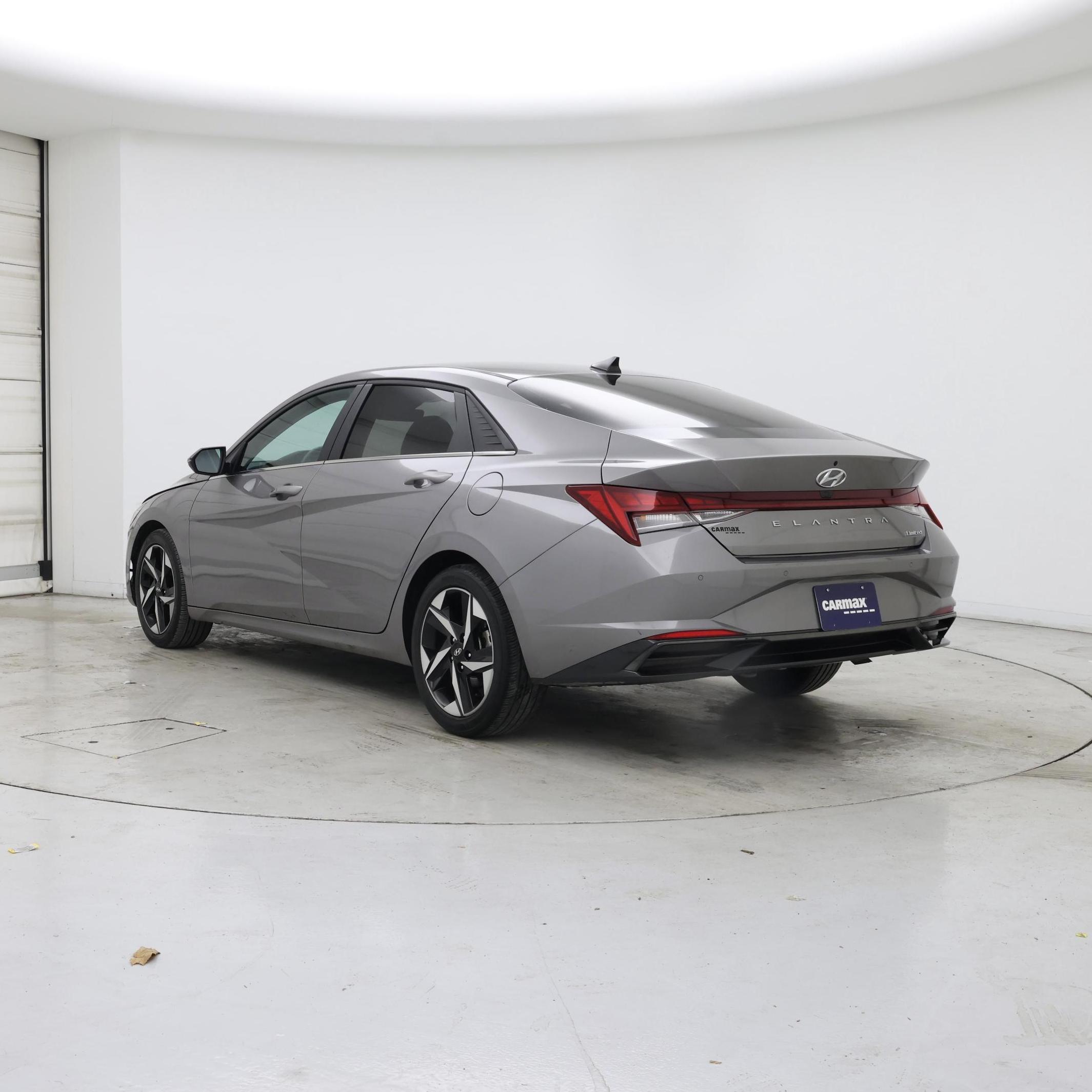 Thumbnail: 2023 Hyundai Elantra - 2