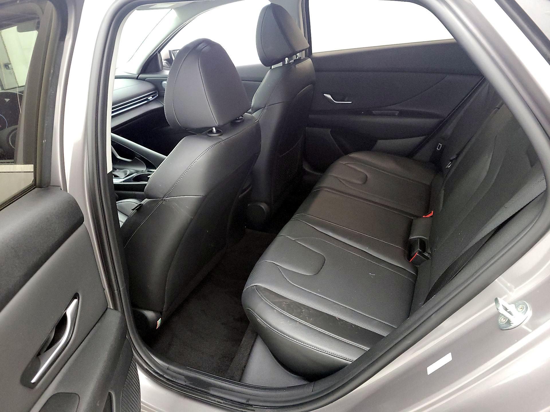 Thumbnail: 2023 Hyundai Elantra - 20