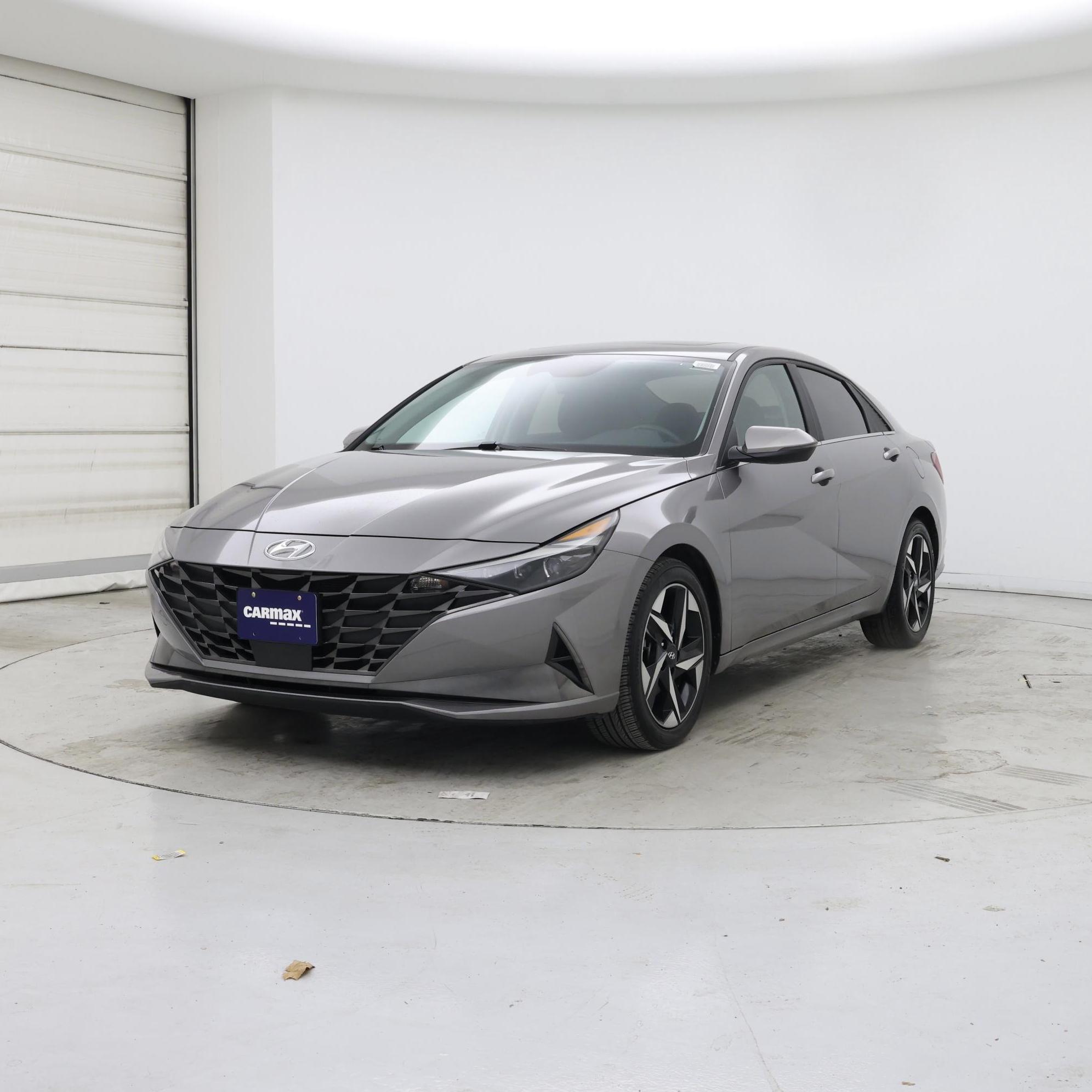 Thumbnail: 2023 Hyundai Elantra - 4