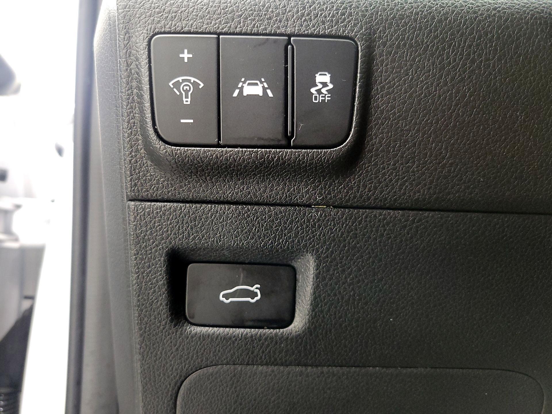 Thumbnail: 2022 Kia K5 - 13