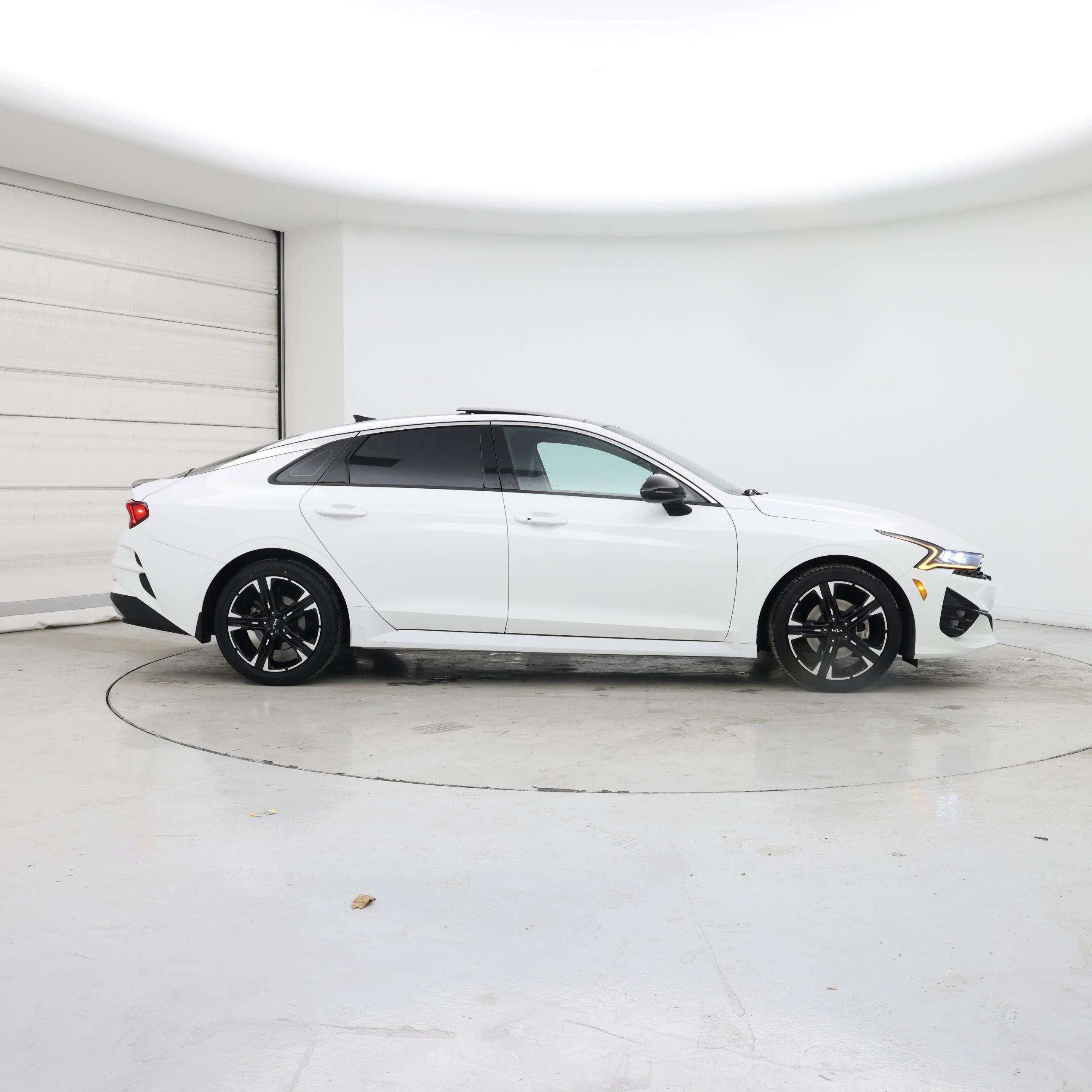 Thumbnail: 2022 Kia K5 - 7