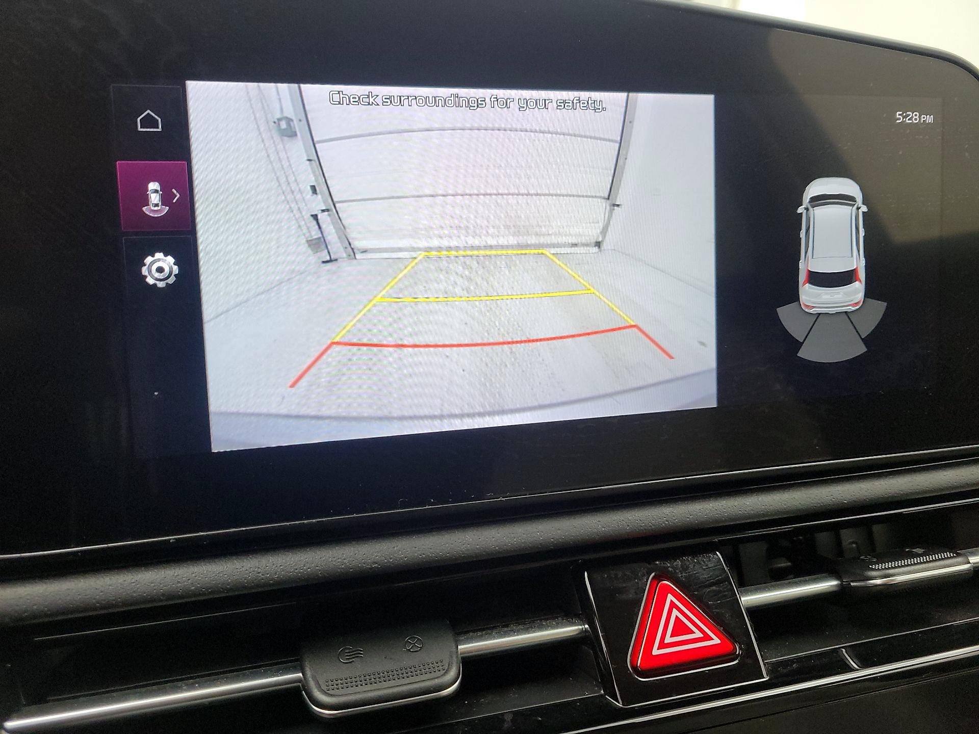 Thumbnail: 2023 Kia Niro - 15