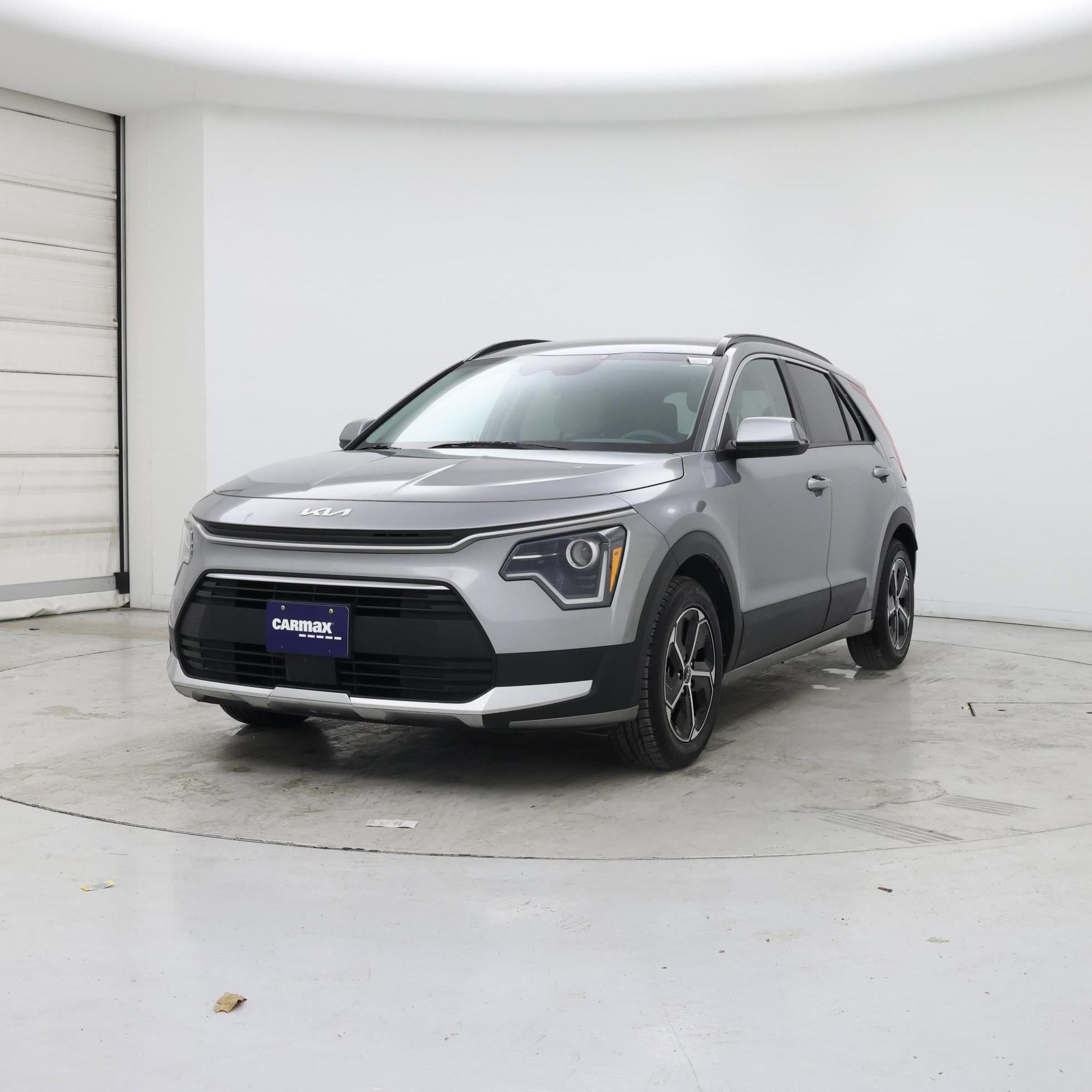 Thumbnail: 2023 Kia Niro - 4