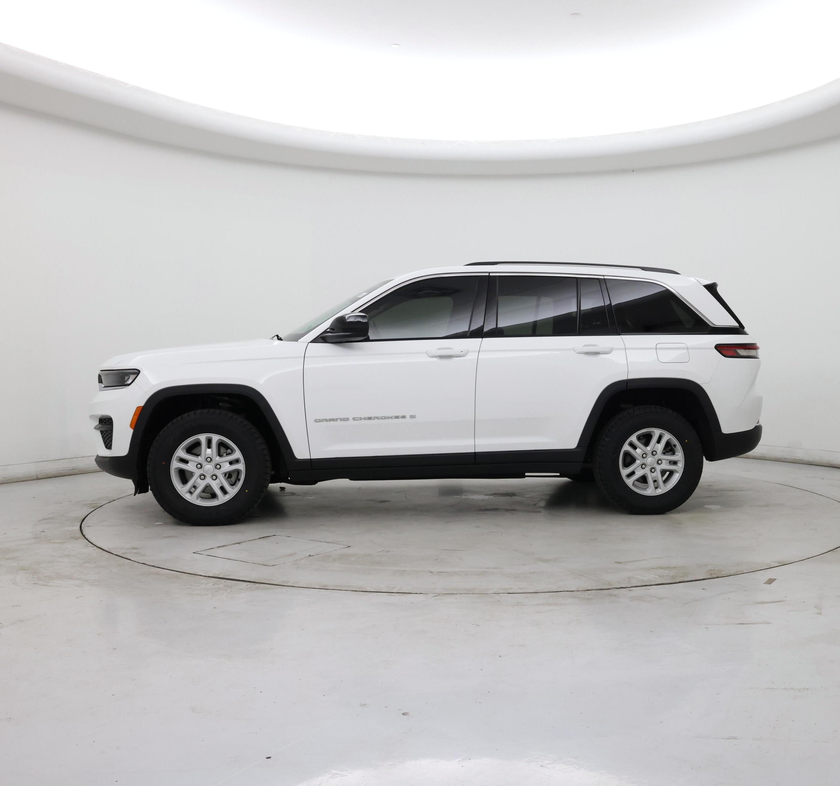 Thumbnail: 2023 Jeep Grand Cherokee - 3