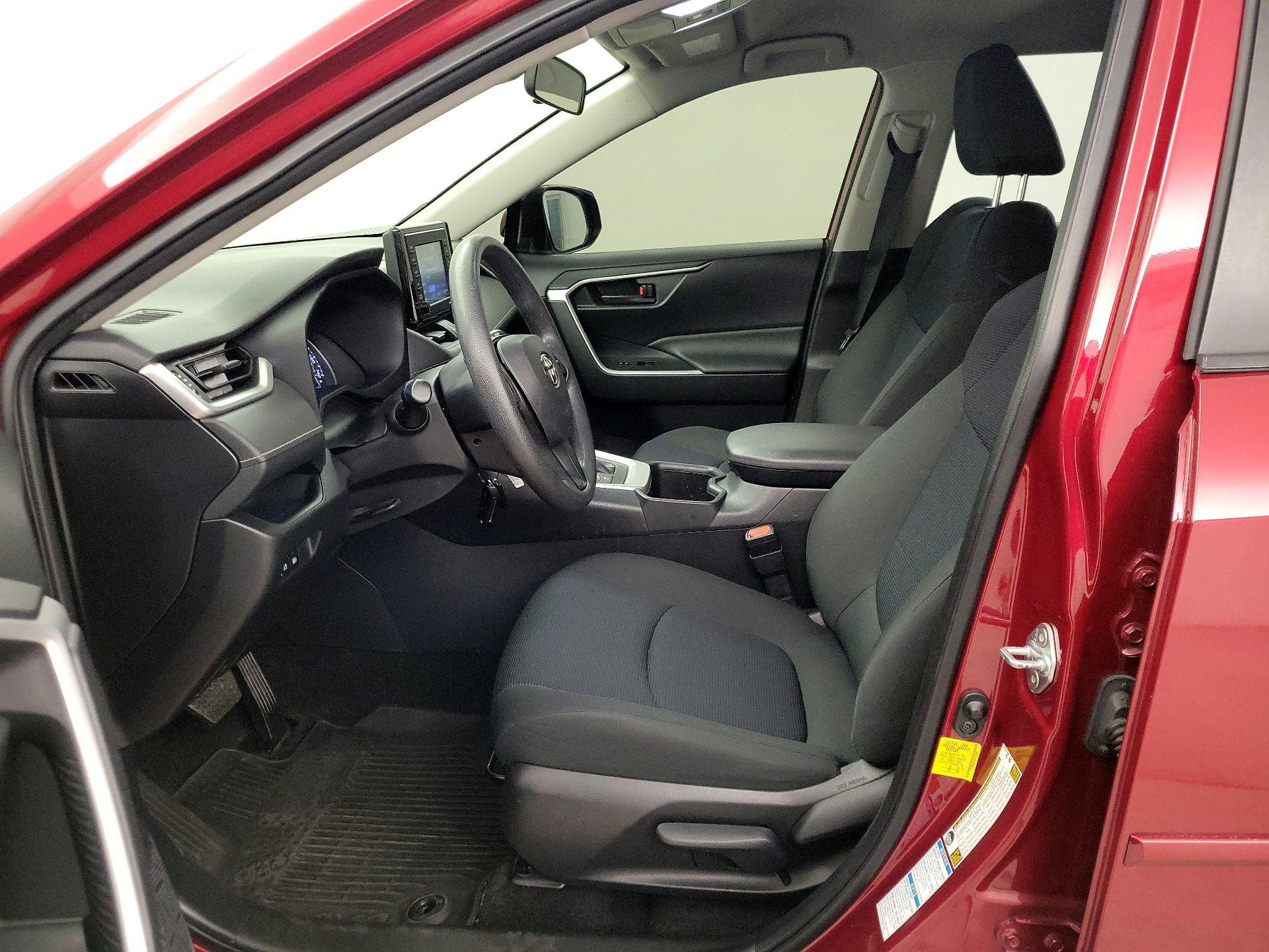 Thumbnail: 2022 Toyota RAV4 - 11