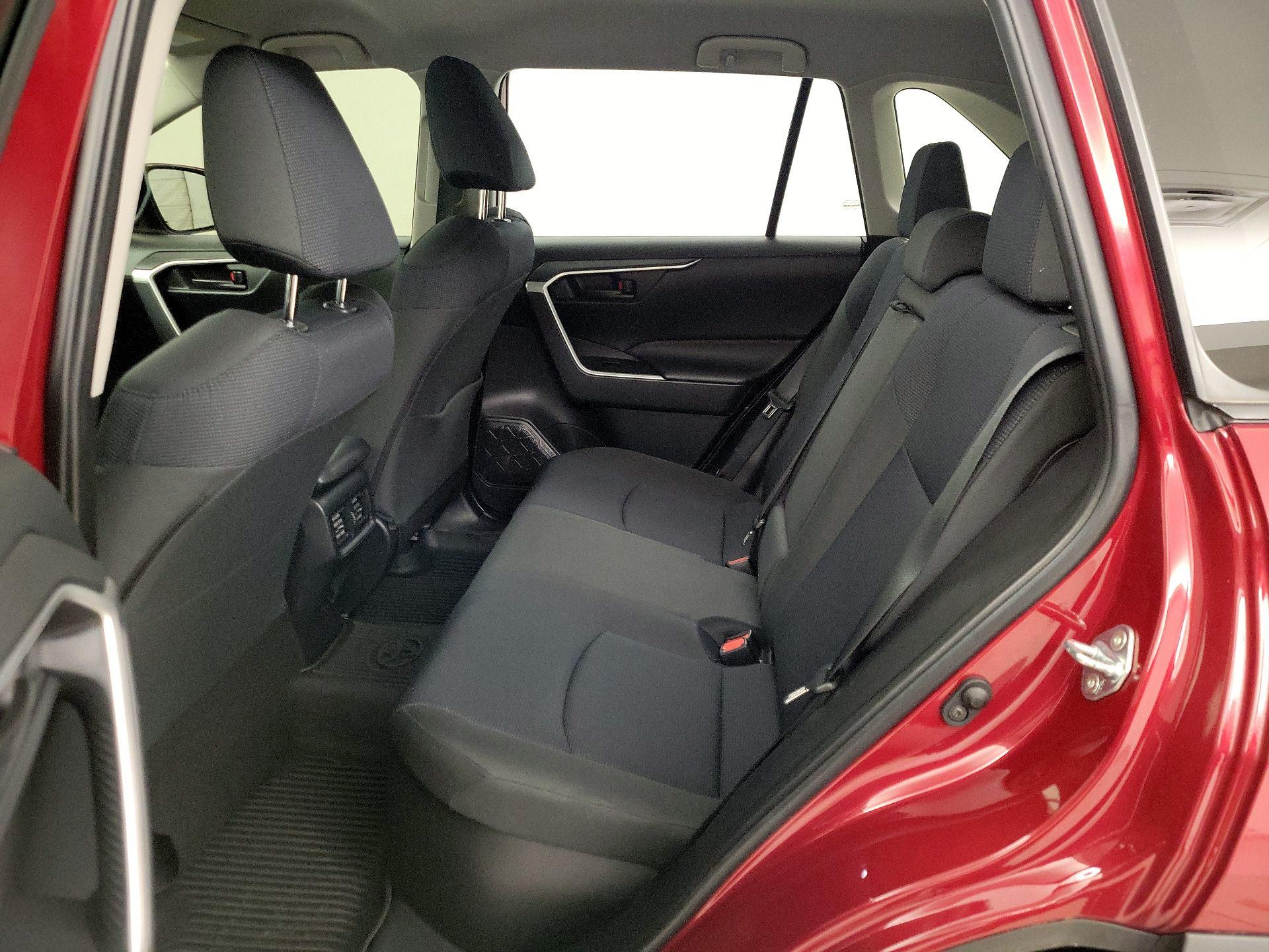 Thumbnail: 2022 Toyota RAV4 - 19