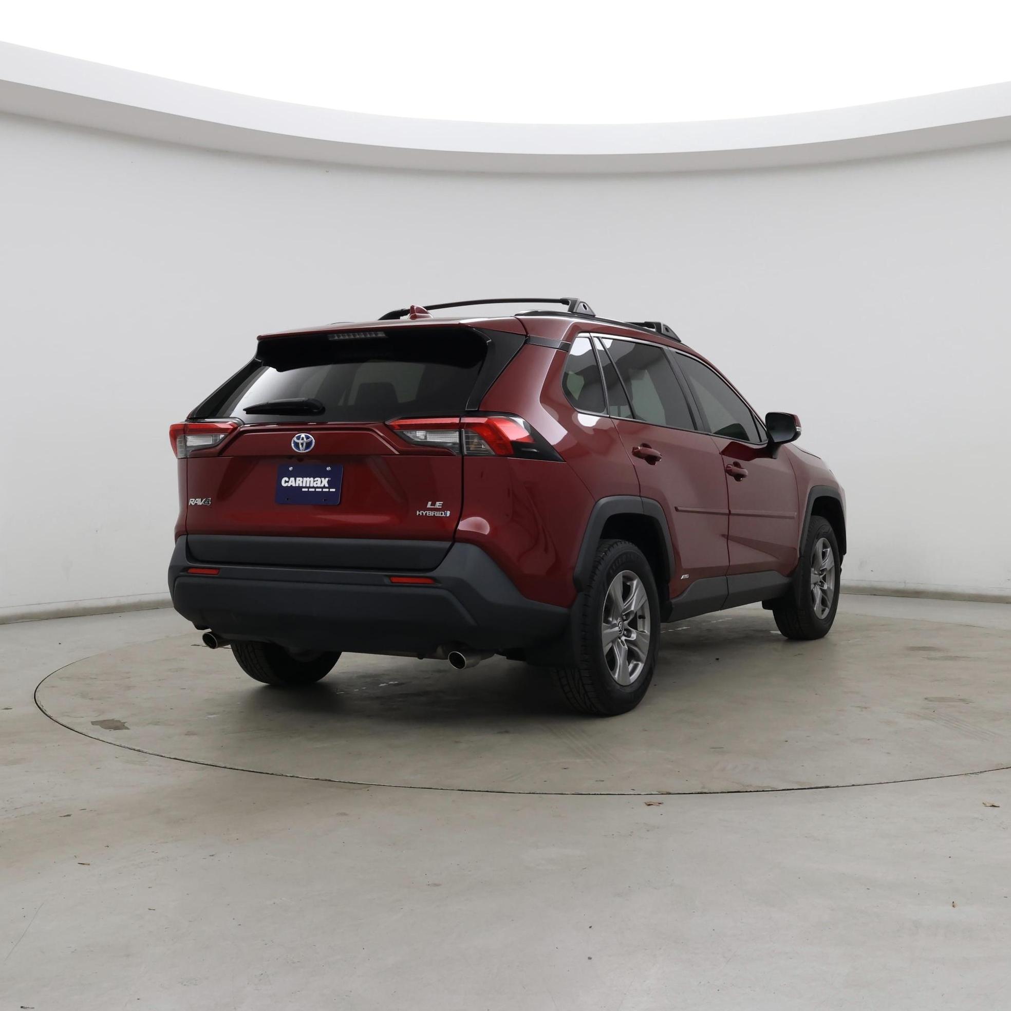 Thumbnail: 2022 Toyota RAV4 - 8