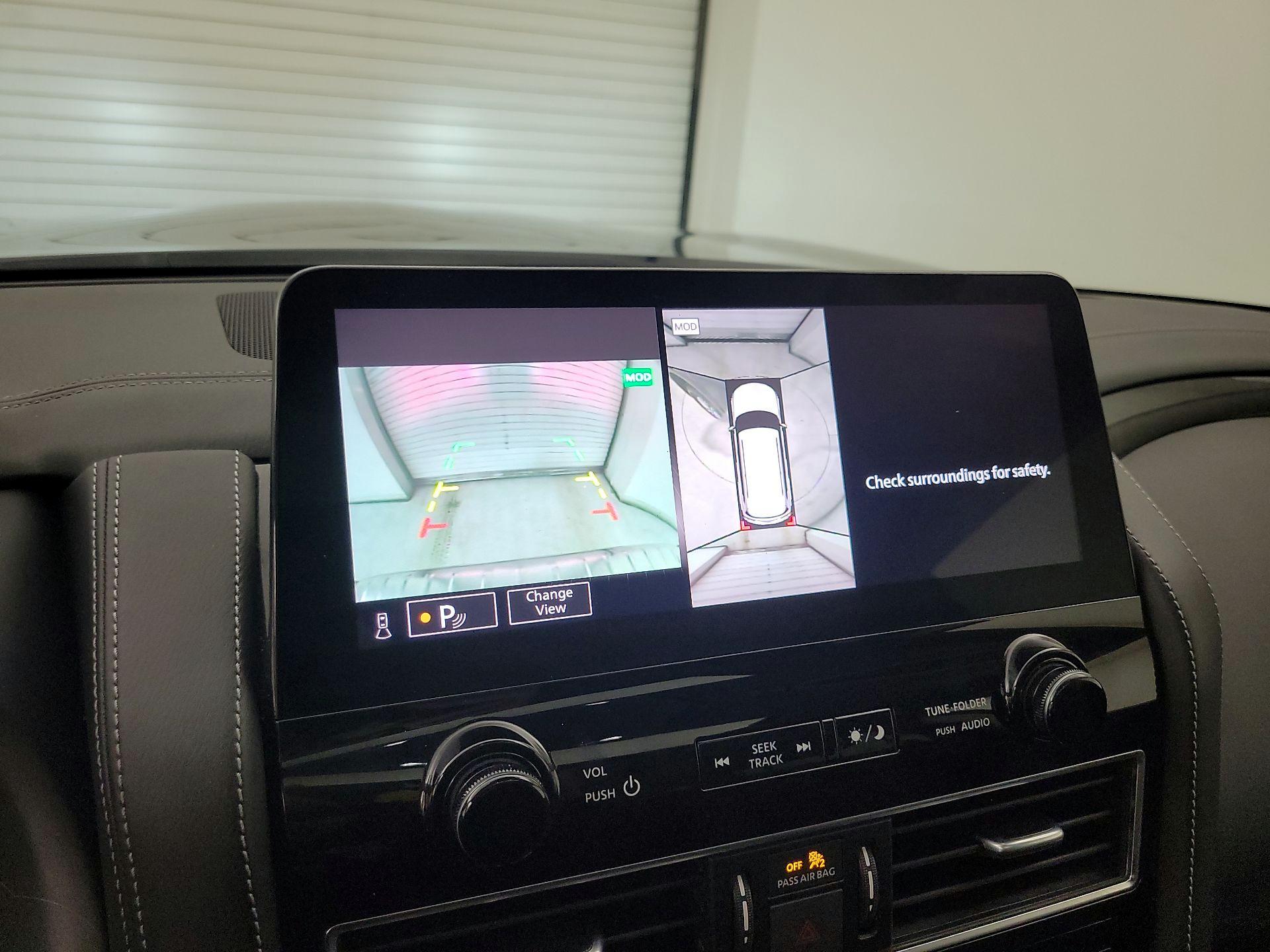 Thumbnail: 2024 INFINITI QX80 - 15