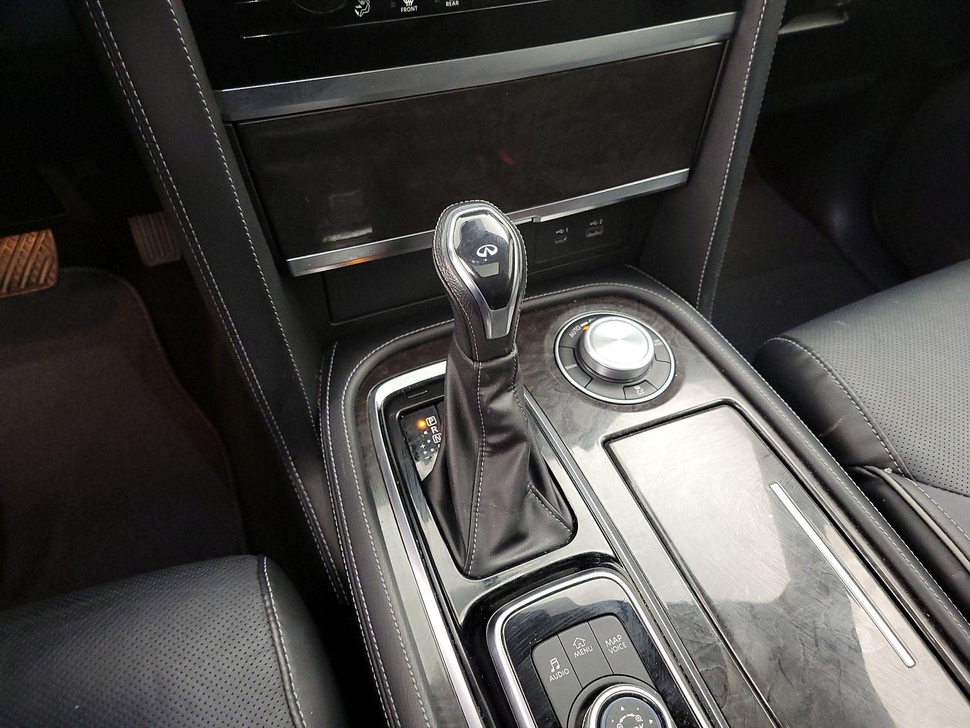 Thumbnail: 2024 INFINITI QX80 - 18