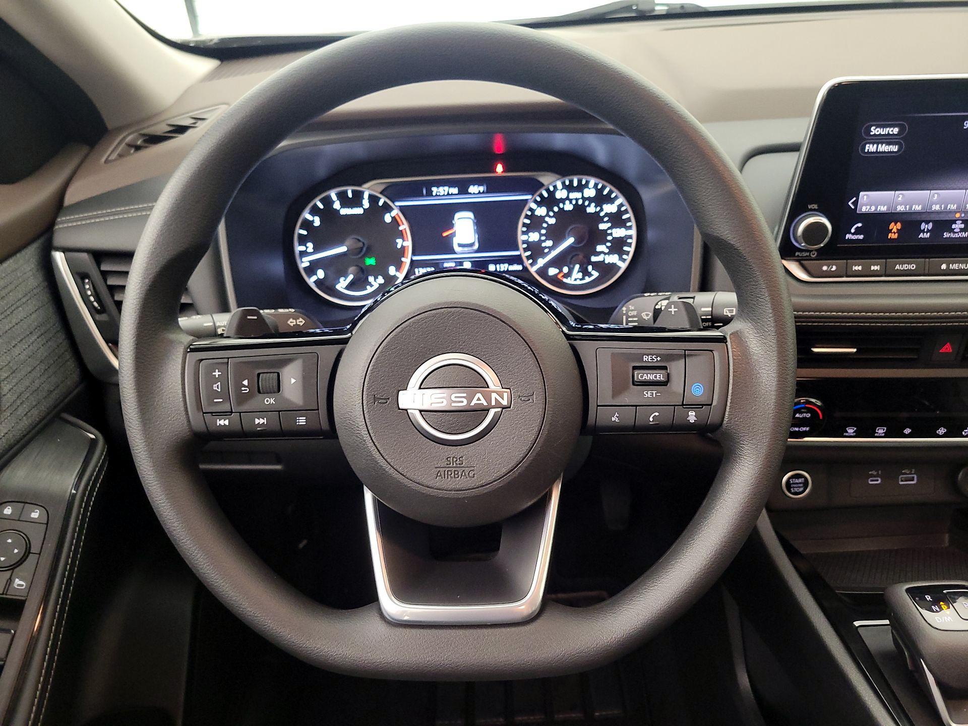 Thumbnail: 2023 Nissan Rogue - 10