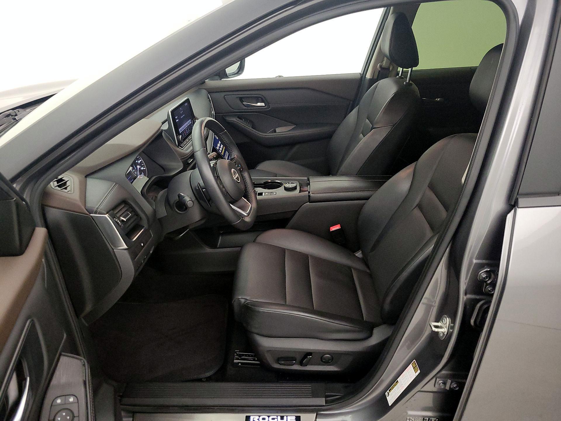 Thumbnail: 2023 Nissan Rogue - 11