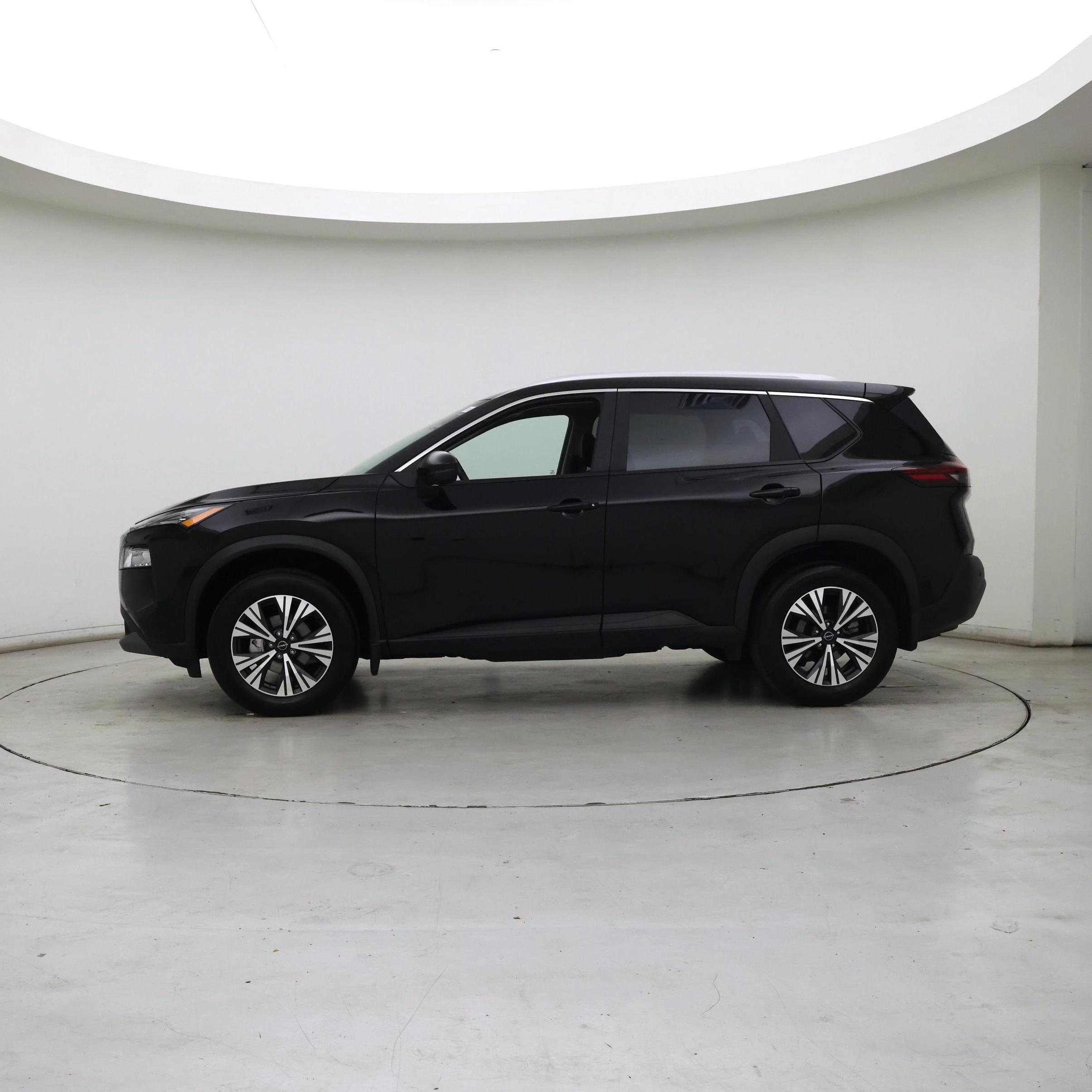 Thumbnail: 2023 Nissan Rogue - 3