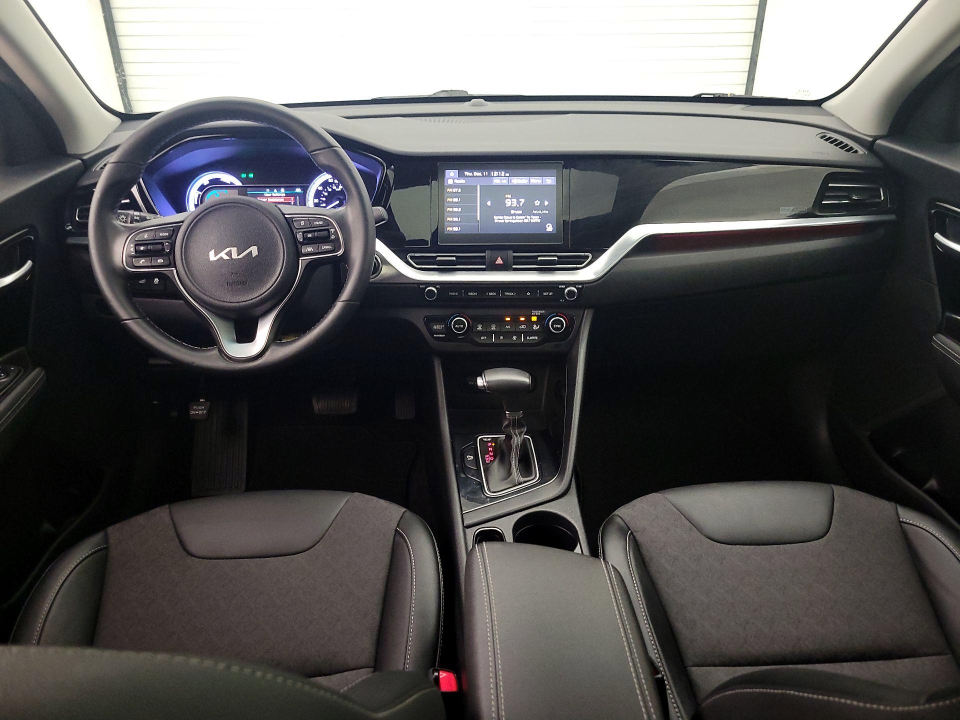 Thumbnail: 2022 Kia Niro - 9