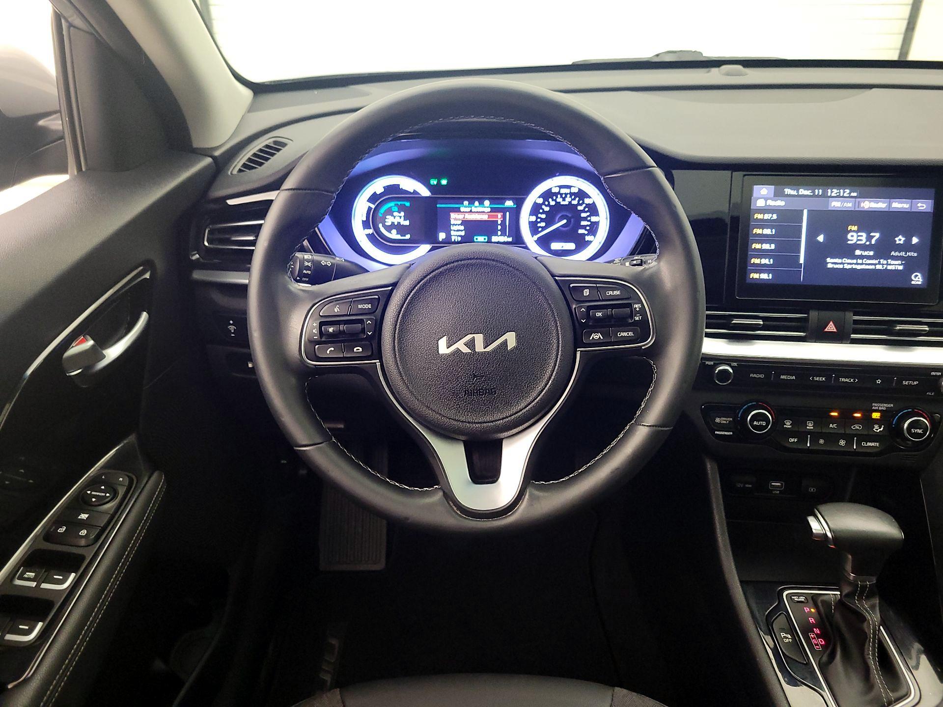 Thumbnail: 2022 Kia Niro - 10